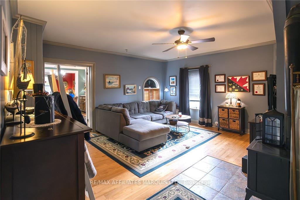 Photo 12 of 424 Main Street, North Dundas, Winchester — HOMEH
