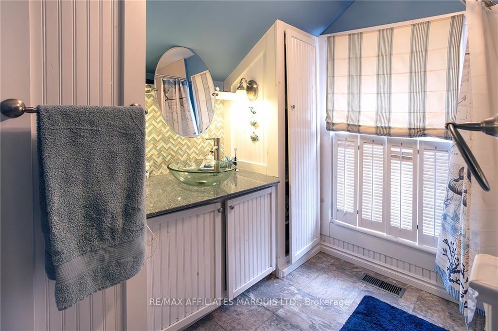Photo 17 of 424 Main Street, North Dundas, Winchester — HOMEH