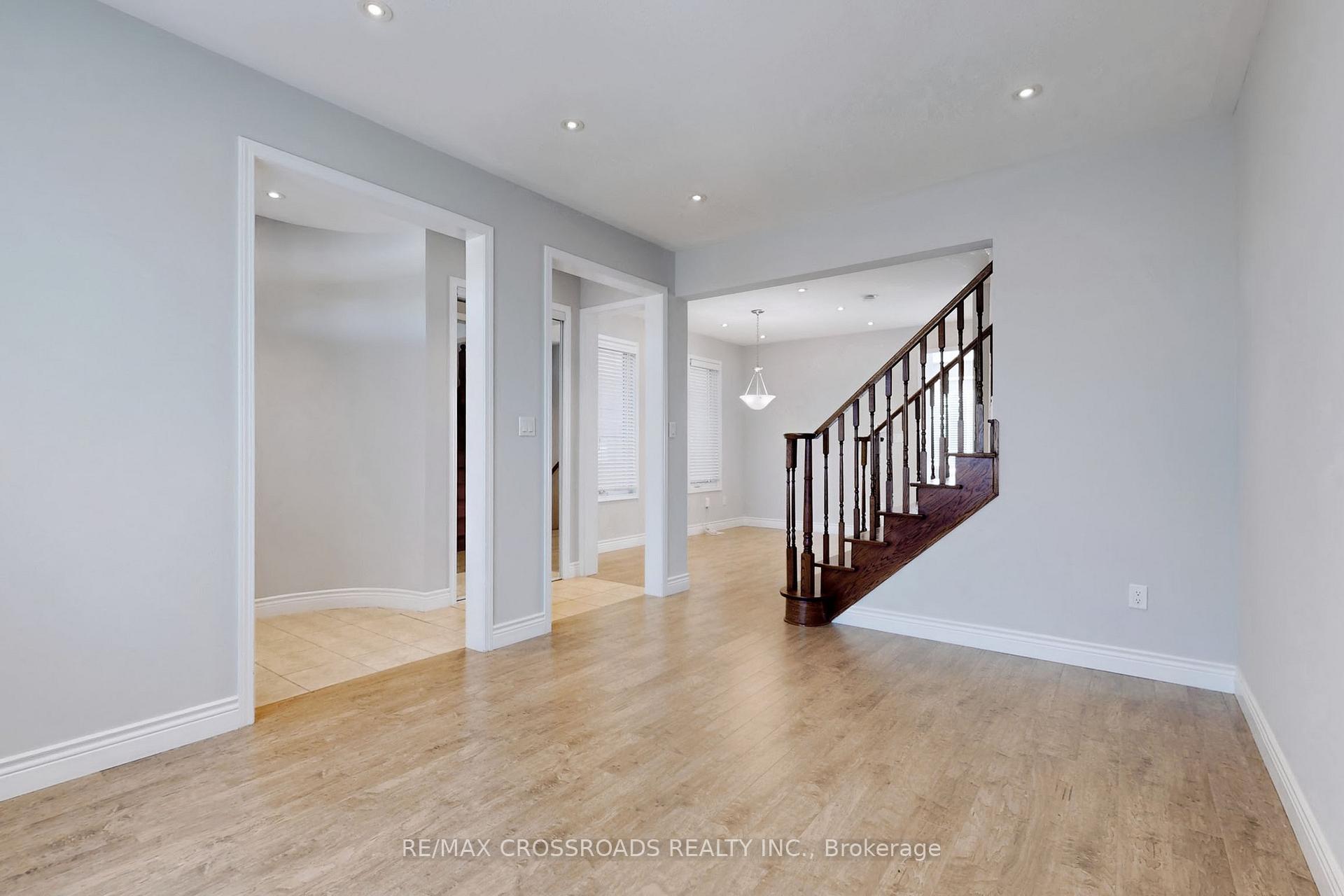 Photo 6 of 103 James Parrott Avenue, Markham, Wismer — HOMEH