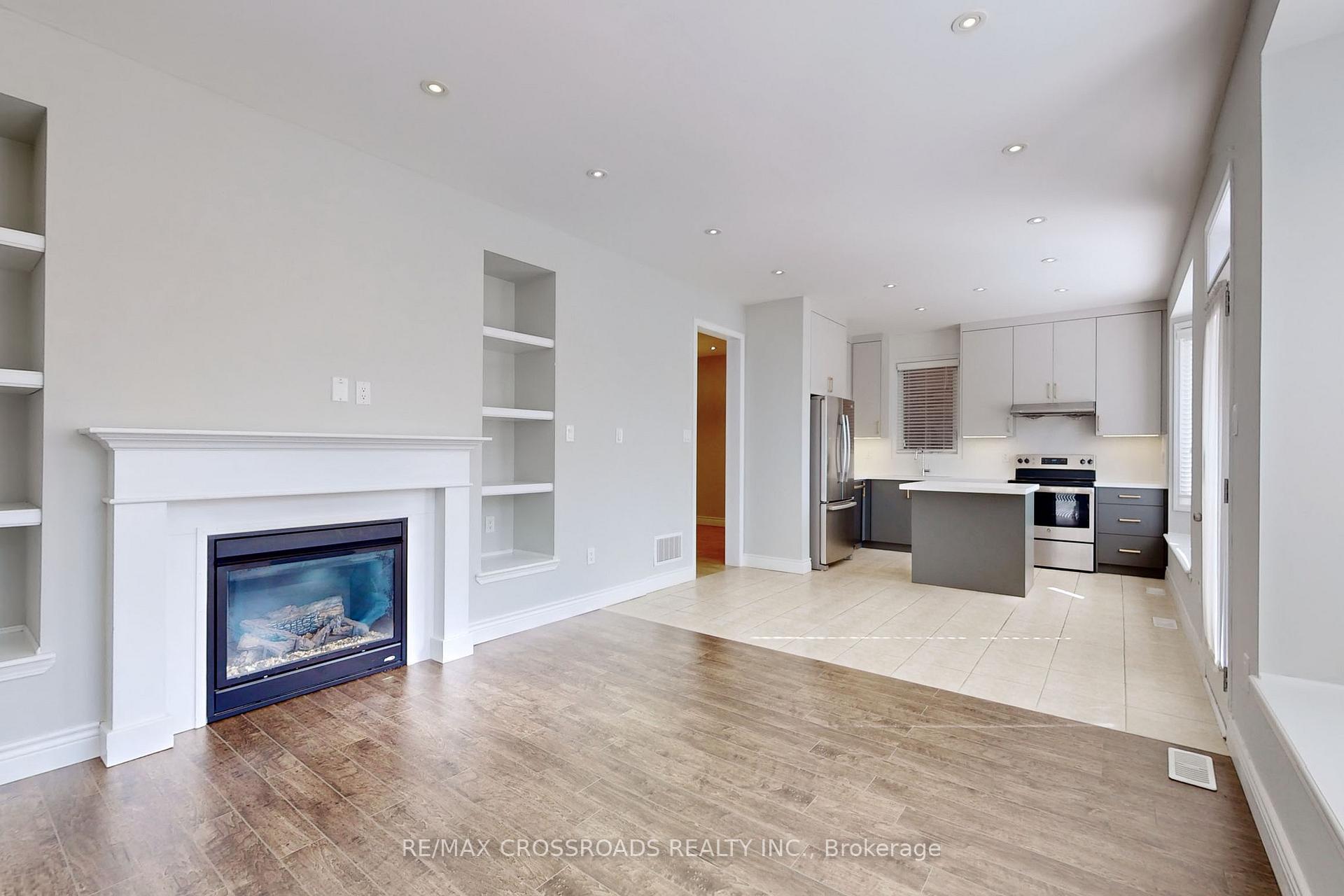 Photo 10 of 103 James Parrott Avenue, Markham, Wismer — HOMEH