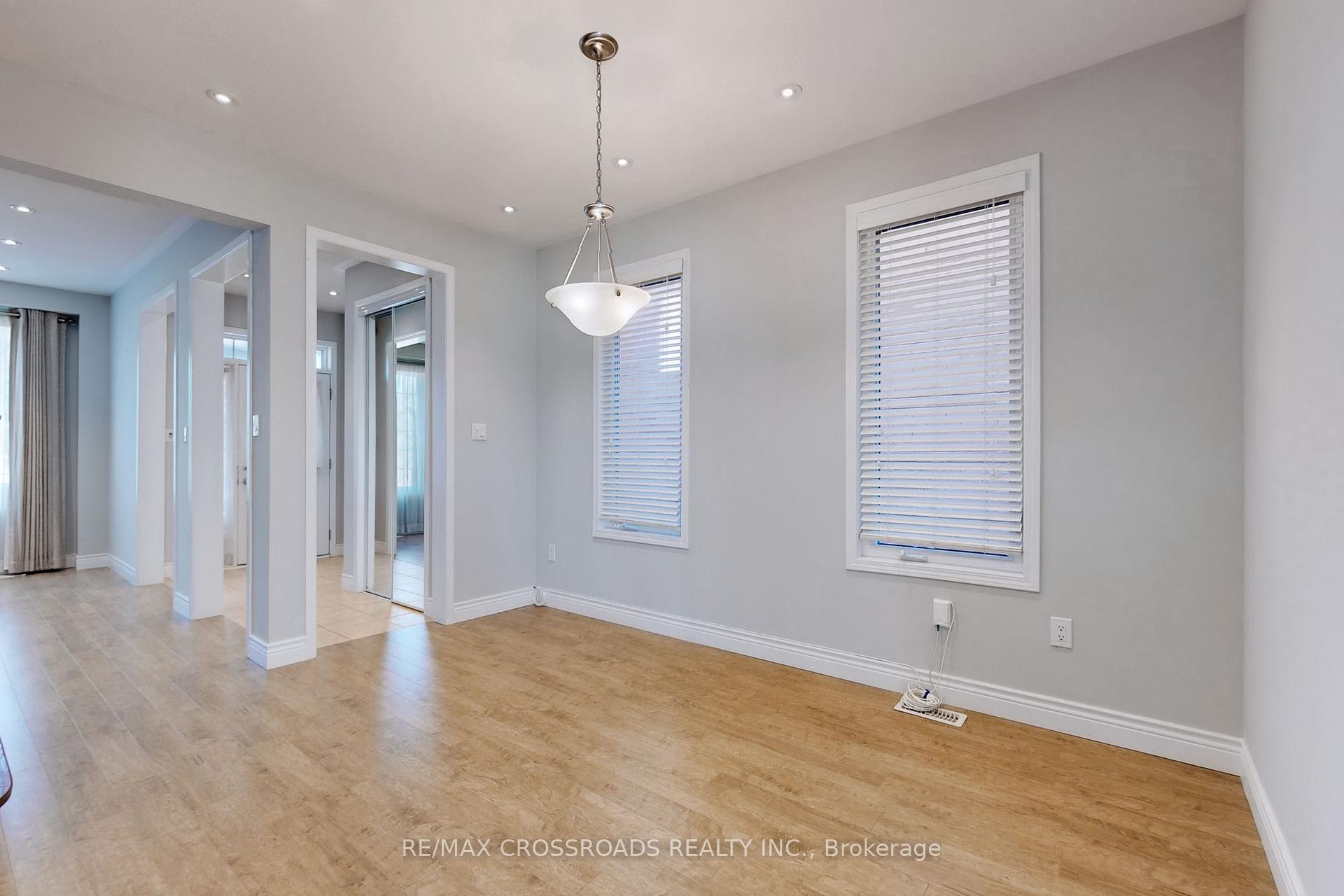 Photo 15 of 103 James Parrott Avenue, Markham, Wismer — HOMEH
