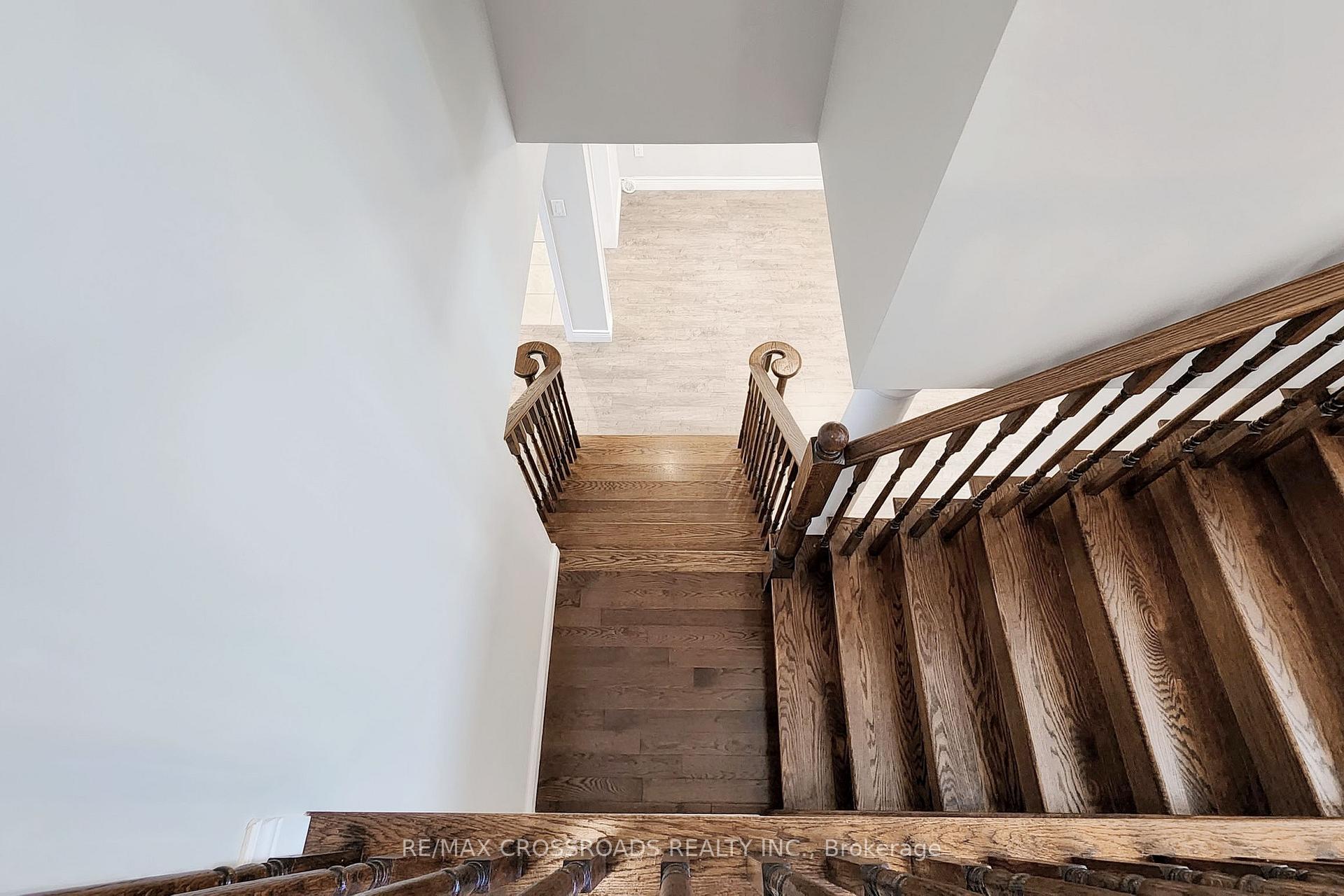 Photo 18 of 103 James Parrott Avenue, Markham, Wismer — HOMEH