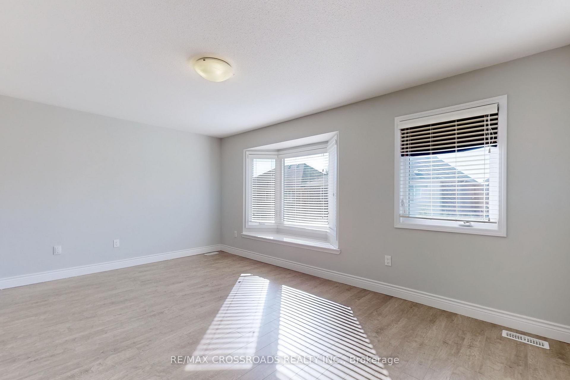 Photo 20 of 103 James Parrott Avenue, Markham, Wismer — HOMEH