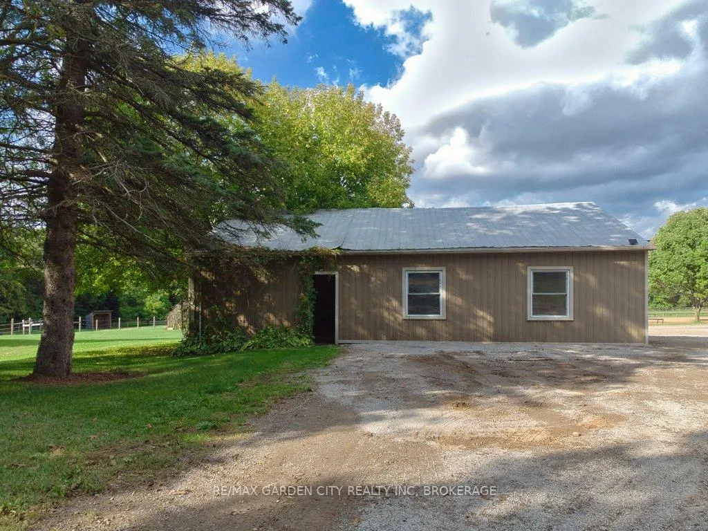 Photo 3 of 503 Metler Road, Pelham, North Pelham — HOMEH