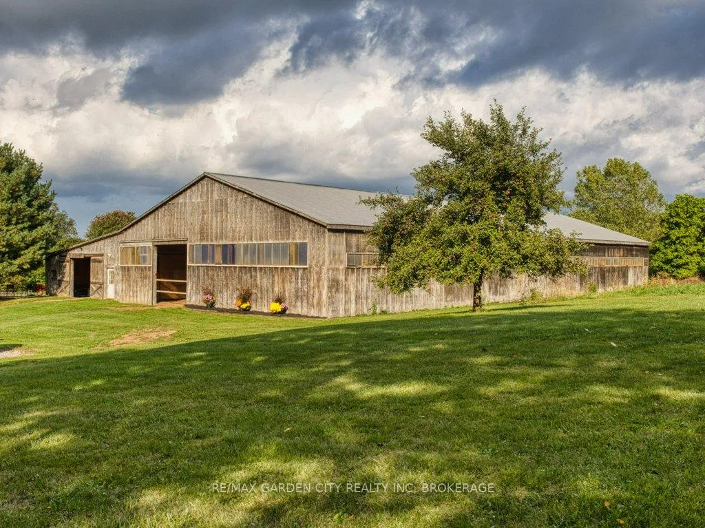 Photo 11 of 503 Metler Road, Pelham, North Pelham — HOMEH