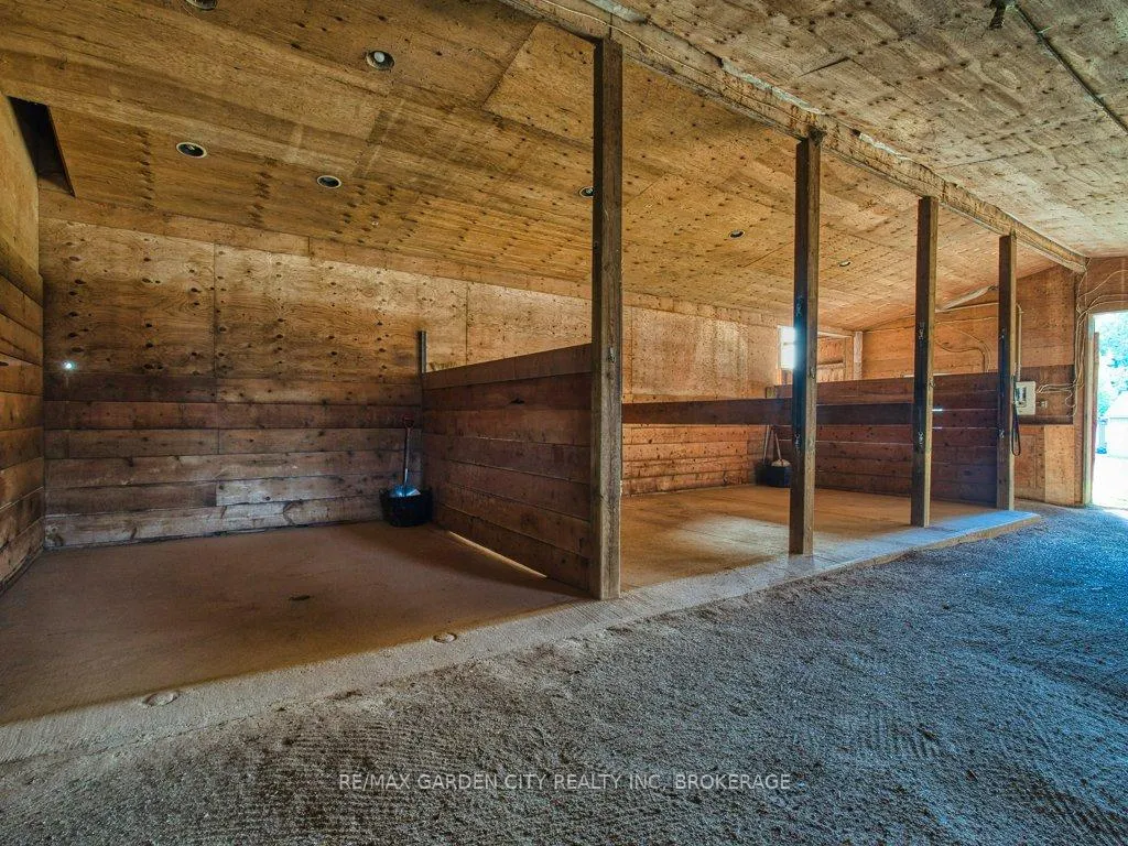 Photo 27 of 503 Metler Road, Pelham, North Pelham — HOMEH