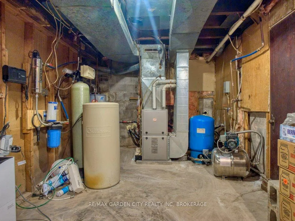 Photo 33 of 503 Metler Road, Pelham, North Pelham — HOMEH