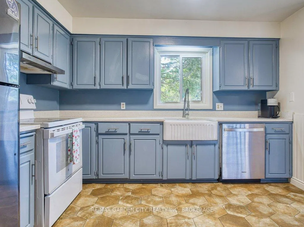 Photo 36 of 503 Metler Road, Pelham, North Pelham — HOMEH