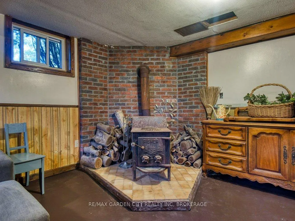 Photo 47 of 503 Metler Road, Pelham, North Pelham — HOMEH