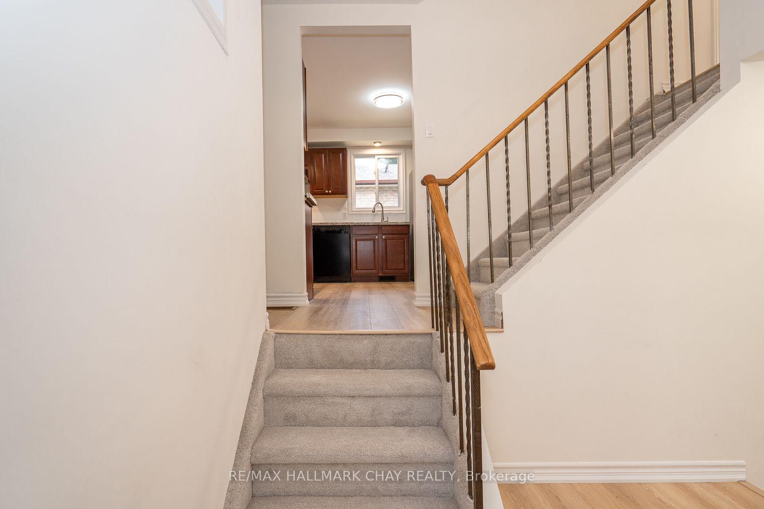 Photo 8 of 95 Boyne Crescent, New Tecumseth, Alliston — HOMEH