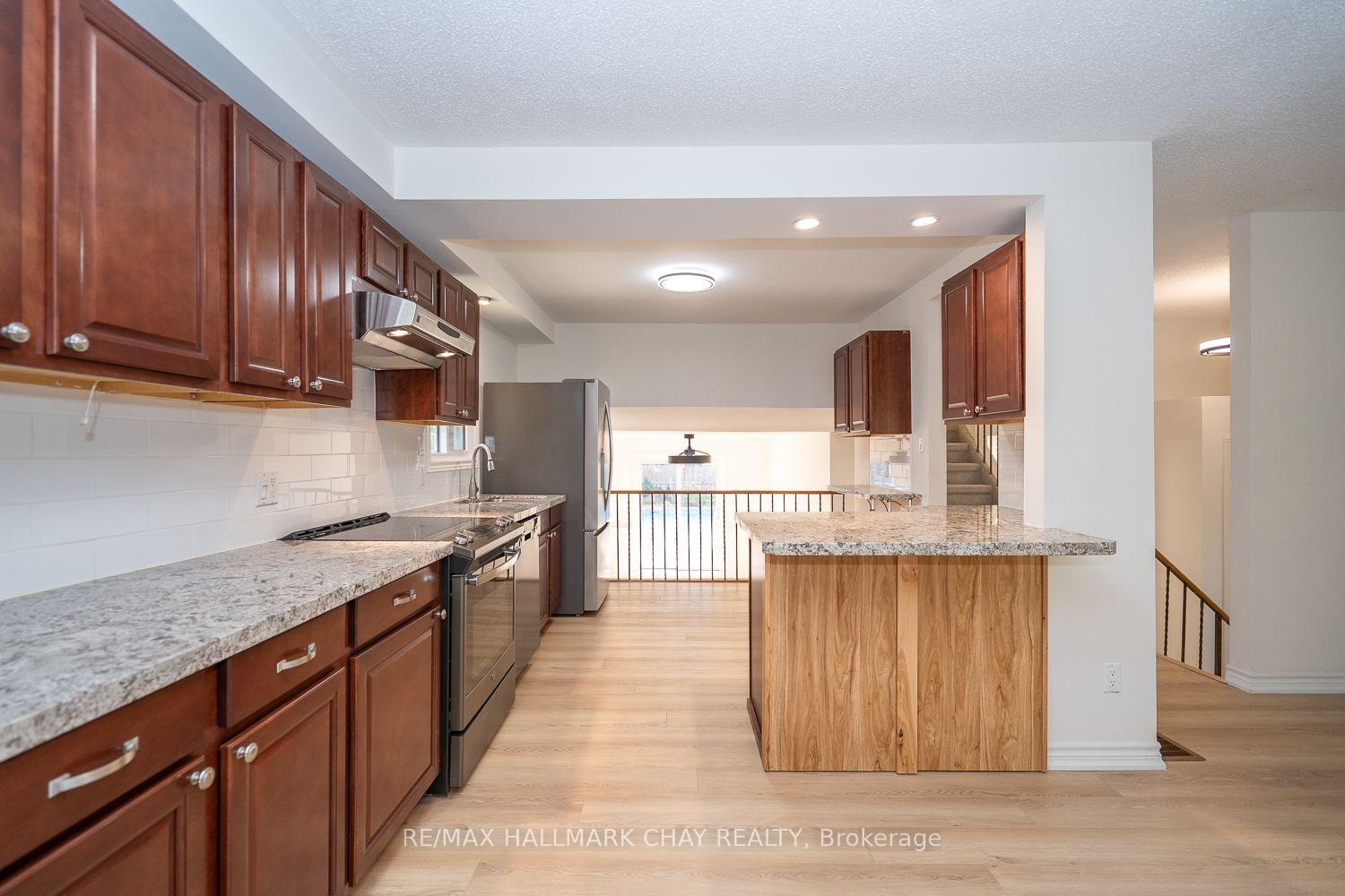Photo 14 of 95 Boyne Crescent, New Tecumseth, Alliston — HOMEH