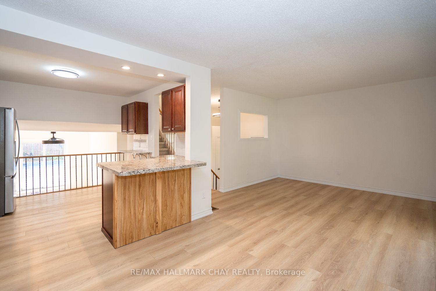 Photo 15 of 95 Boyne Crescent, New Tecumseth, Alliston — HOMEH