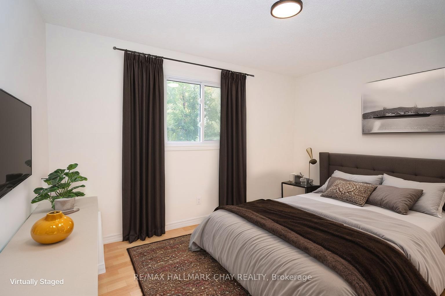 Photo 31 of 95 Boyne Crescent, New Tecumseth, Alliston — HOMEH