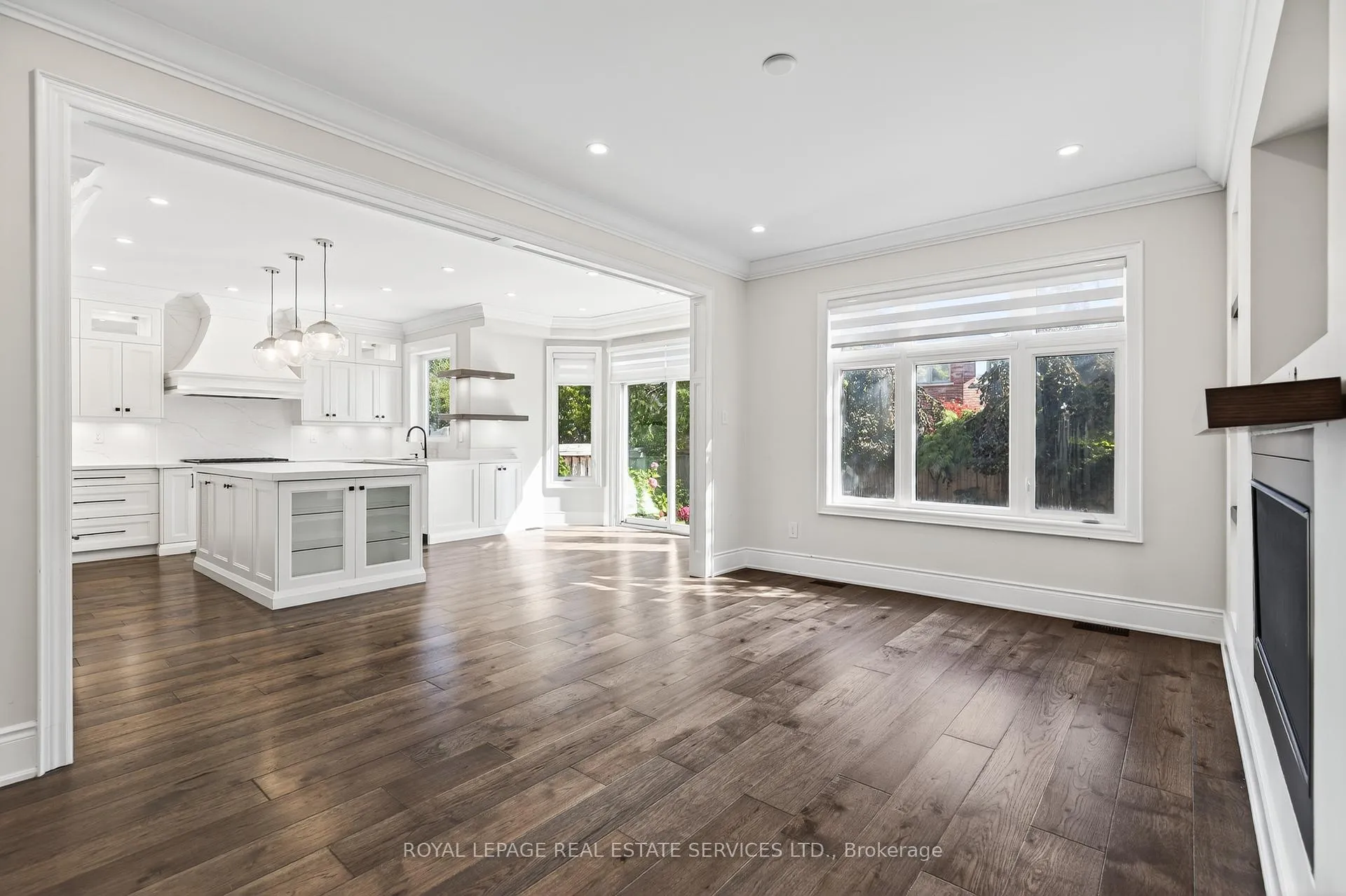 Photo 9 of 2240 Pine Glen Road, Oakville, Westmount — HOMEH