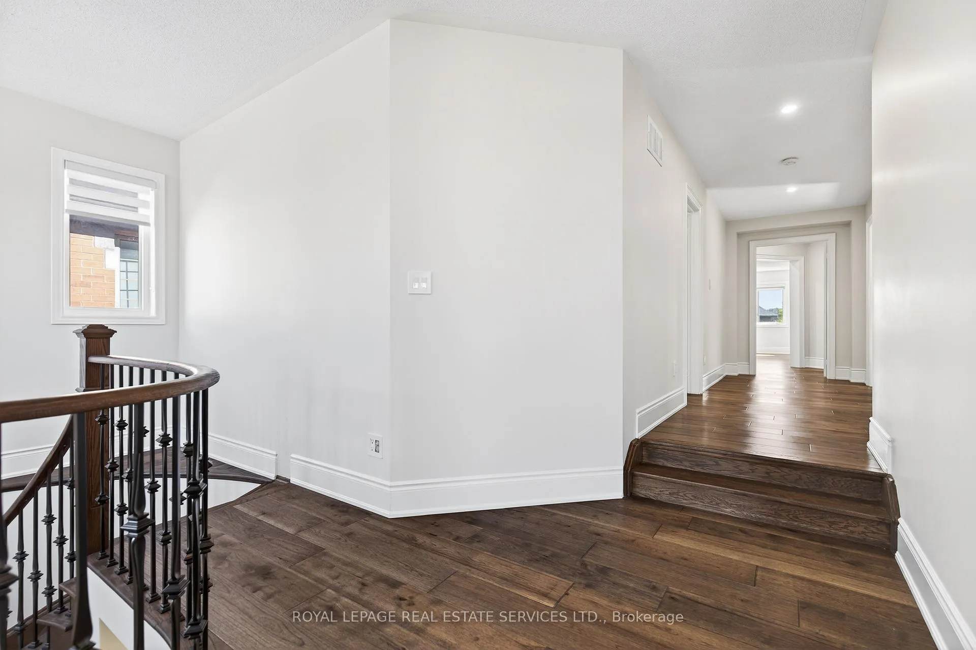 Photo 23 of 2240 Pine Glen Road, Oakville, Westmount — HOMEH