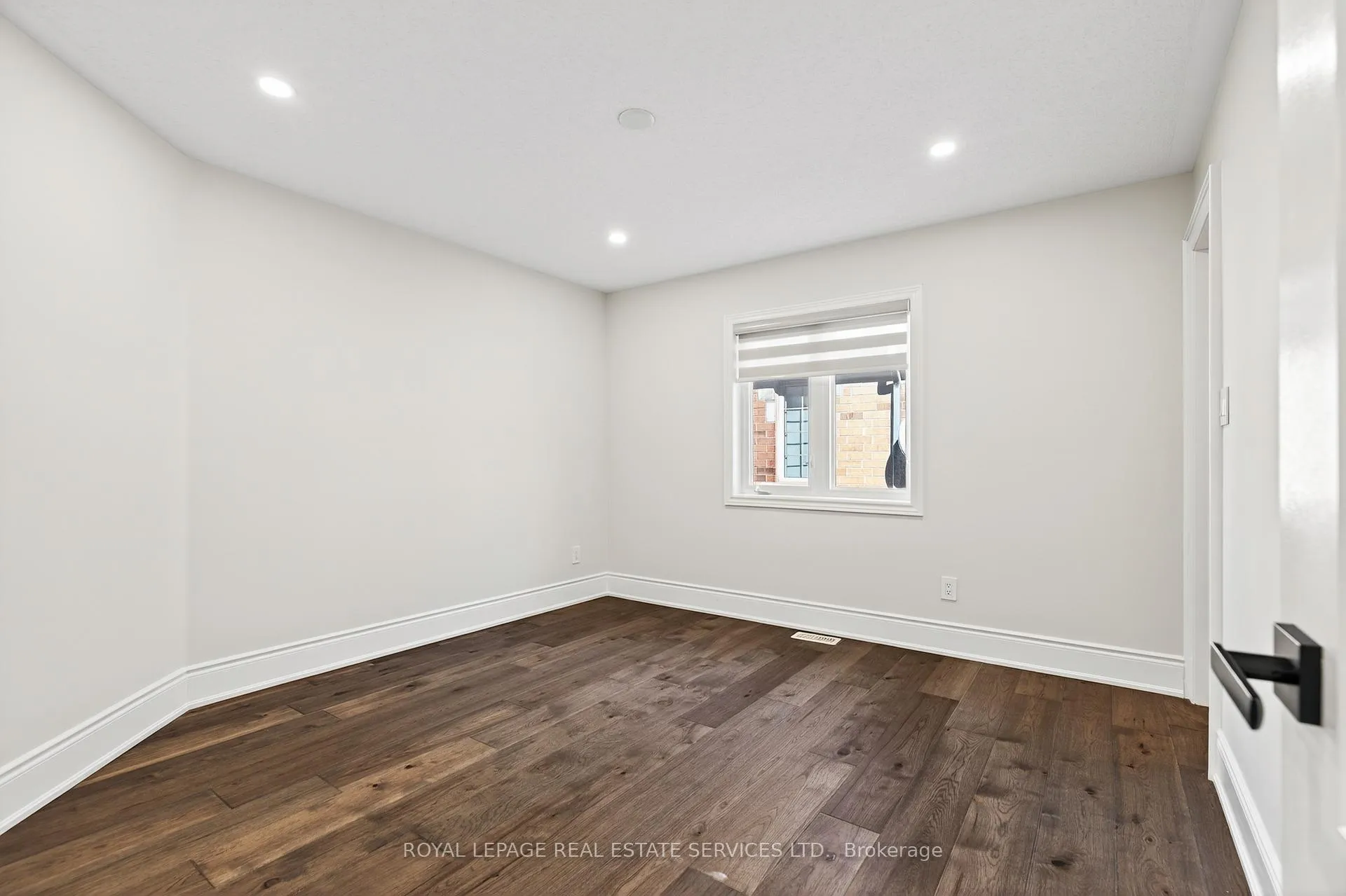 Photo 28 of 2240 Pine Glen Road, Oakville, Westmount — HOMEH
