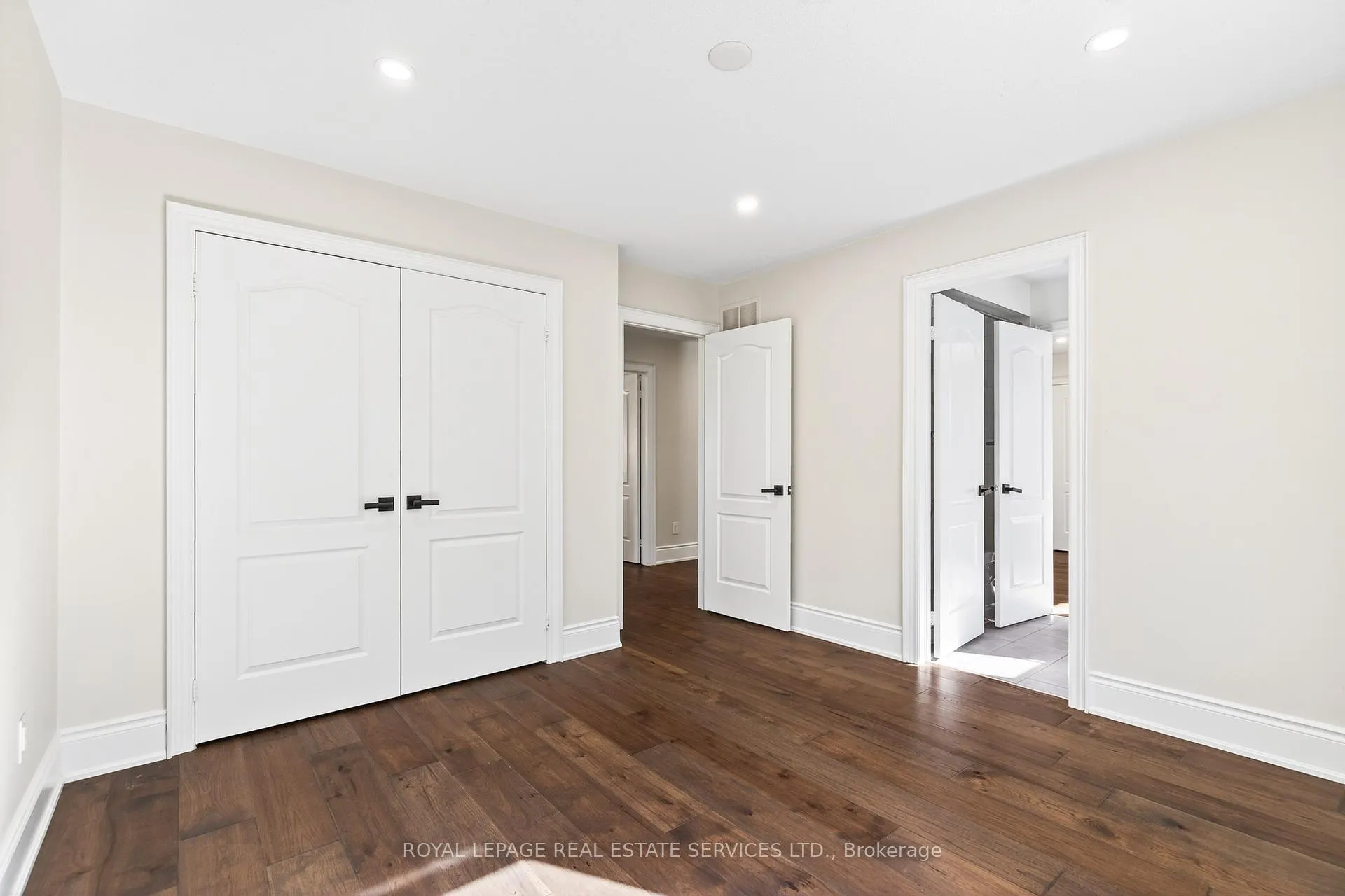 Photo 31 of 2240 Pine Glen Road, Oakville, Westmount — HOMEH