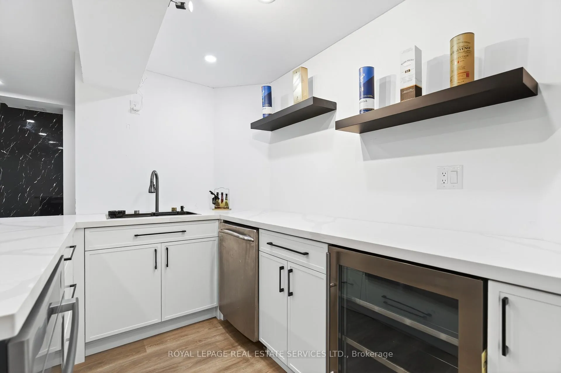 Photo 41 of 2240 Pine Glen Road, Oakville, Westmount — HOMEH