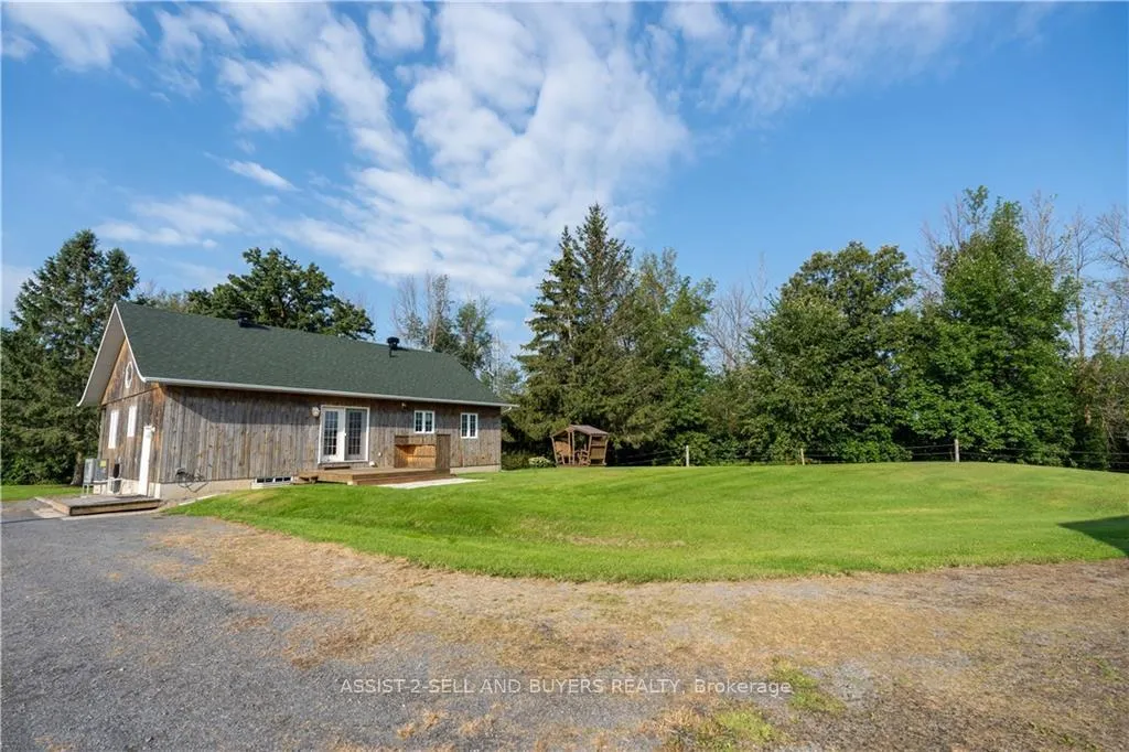 Photo 17 of 22225 Binette Road, North Glengarry, North Glengarry (Lochiel) Twp — HOMEH