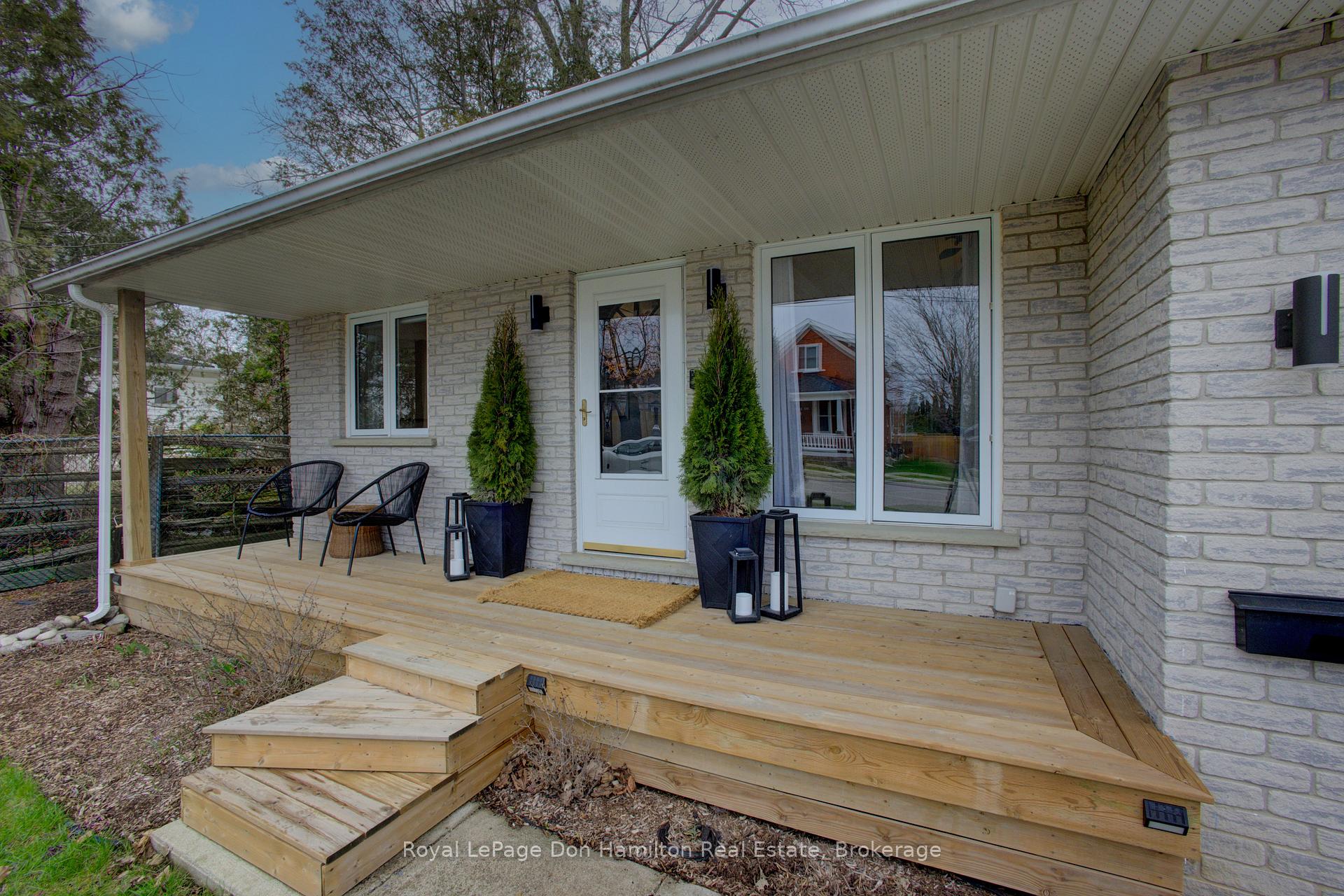Photo 4 of 139 Queen Street E, North Perth, Listowel — HOMEH
