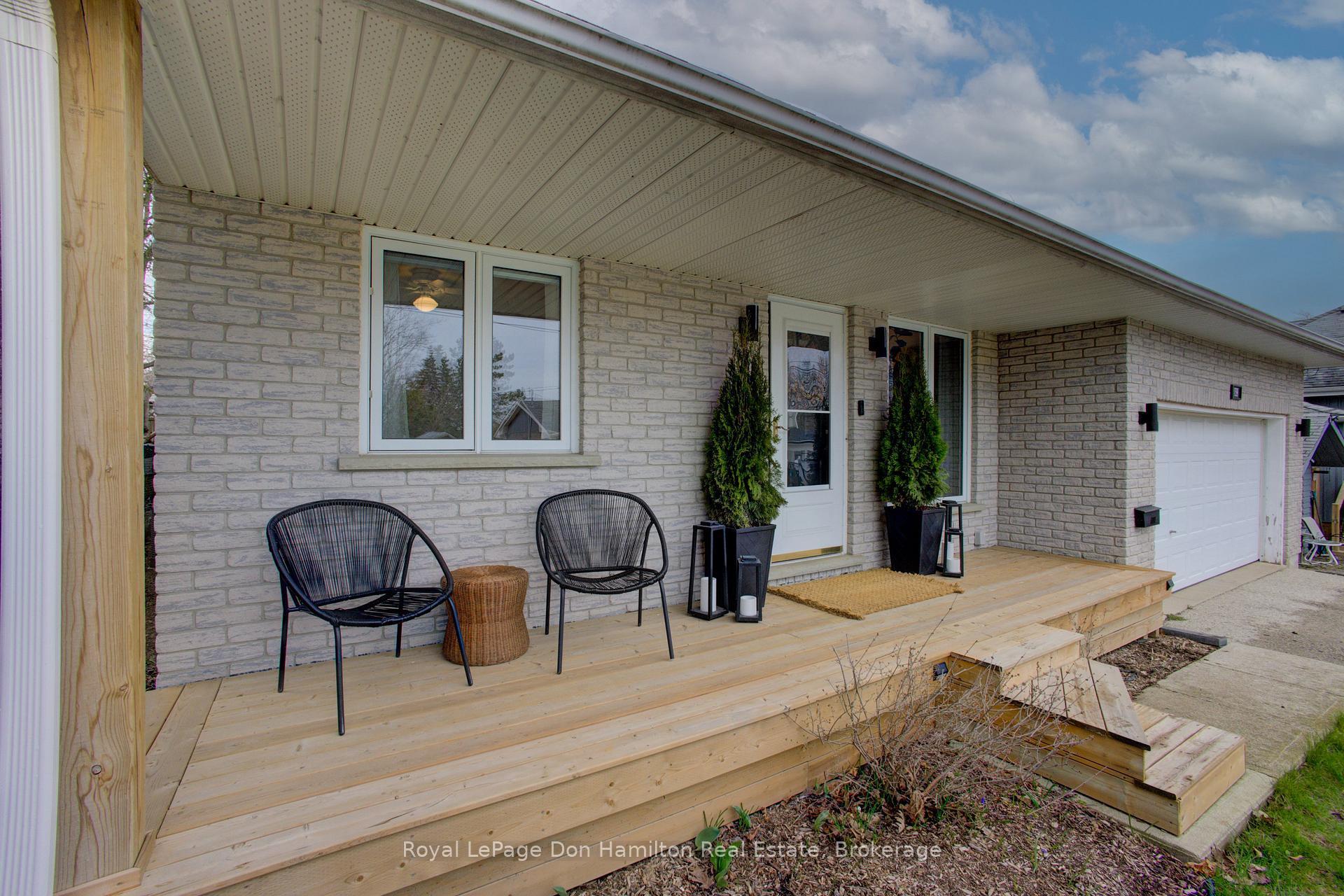 Photo 5 of 139 Queen Street E, North Perth, Listowel — HOMEH