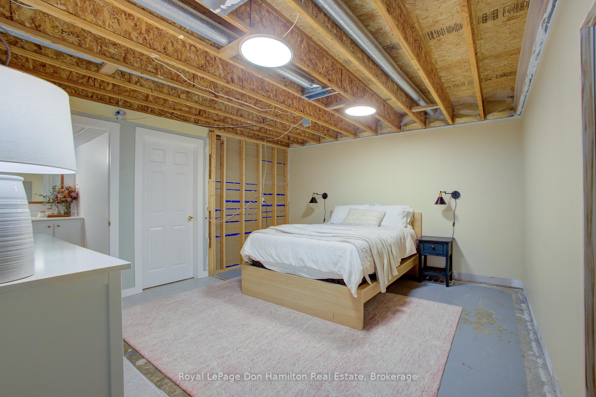 Photo 30 of 139 Queen Street E, North Perth, Listowel — HOMEH
