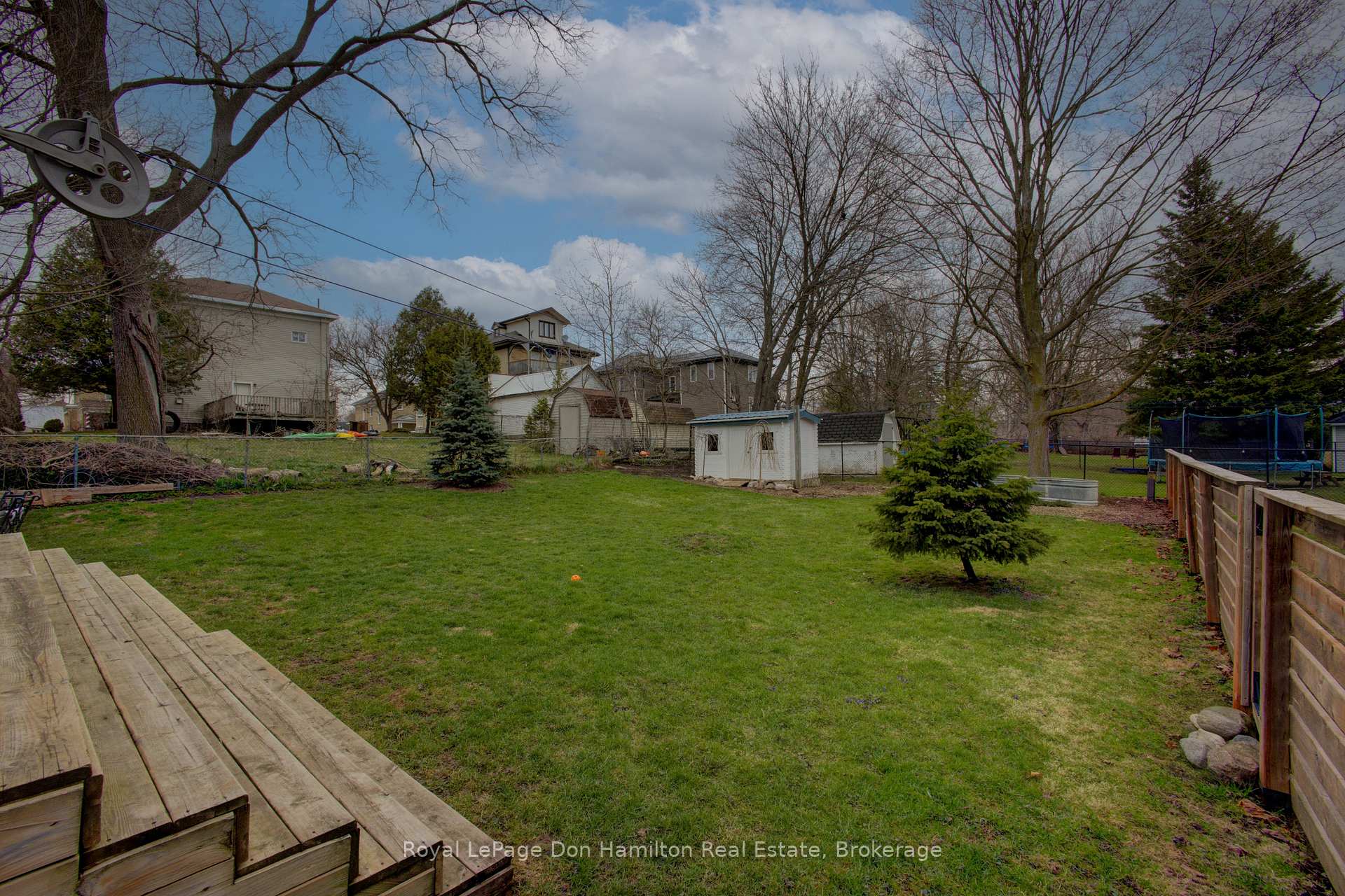 Photo 32 of 139 Queen Street E, North Perth, Listowel — HOMEH