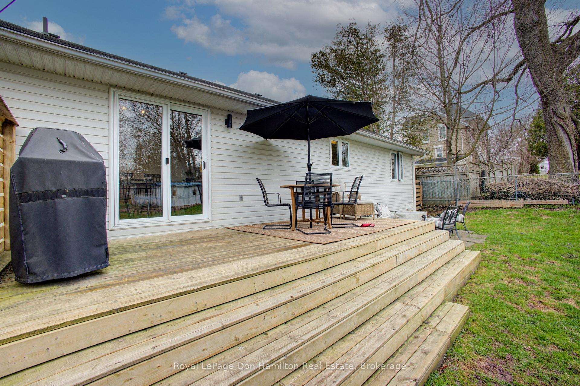 Photo 41 of 139 Queen Street E, North Perth, Listowel — HOMEH