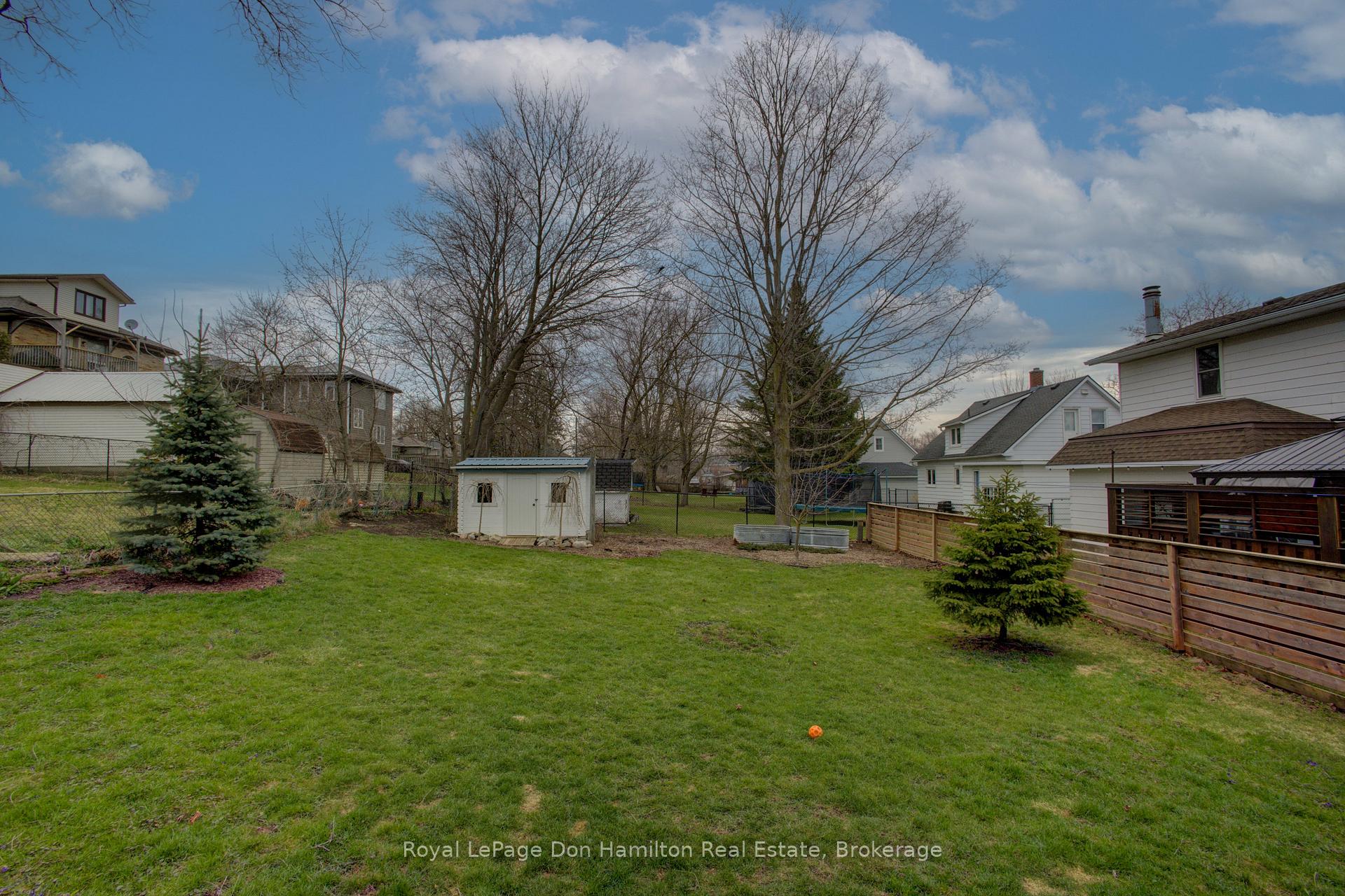 Photo 43 of 139 Queen Street E, North Perth, Listowel — HOMEH
