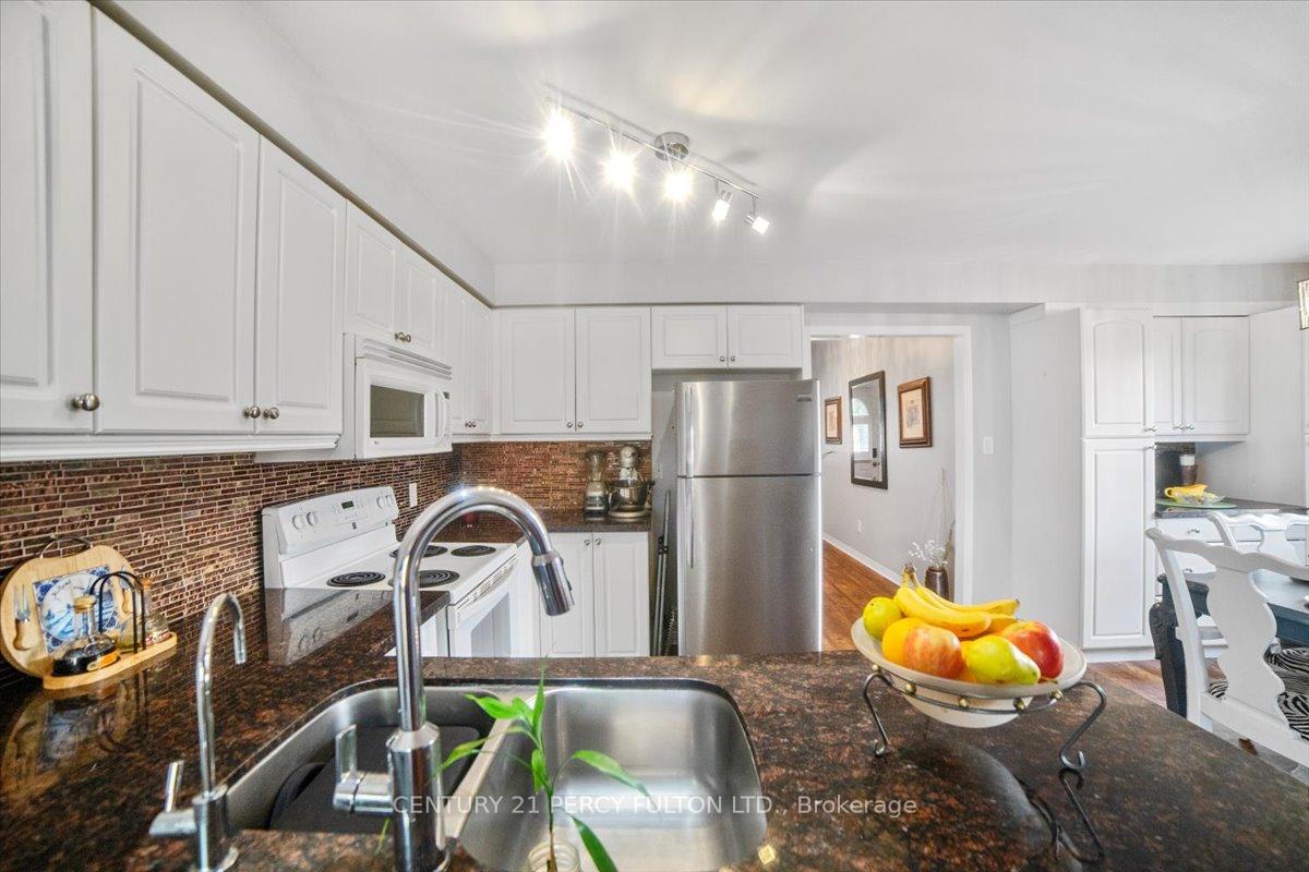 Photo 10 of 1250 Ormond Drive, Oshawa, Samac — HOMEH