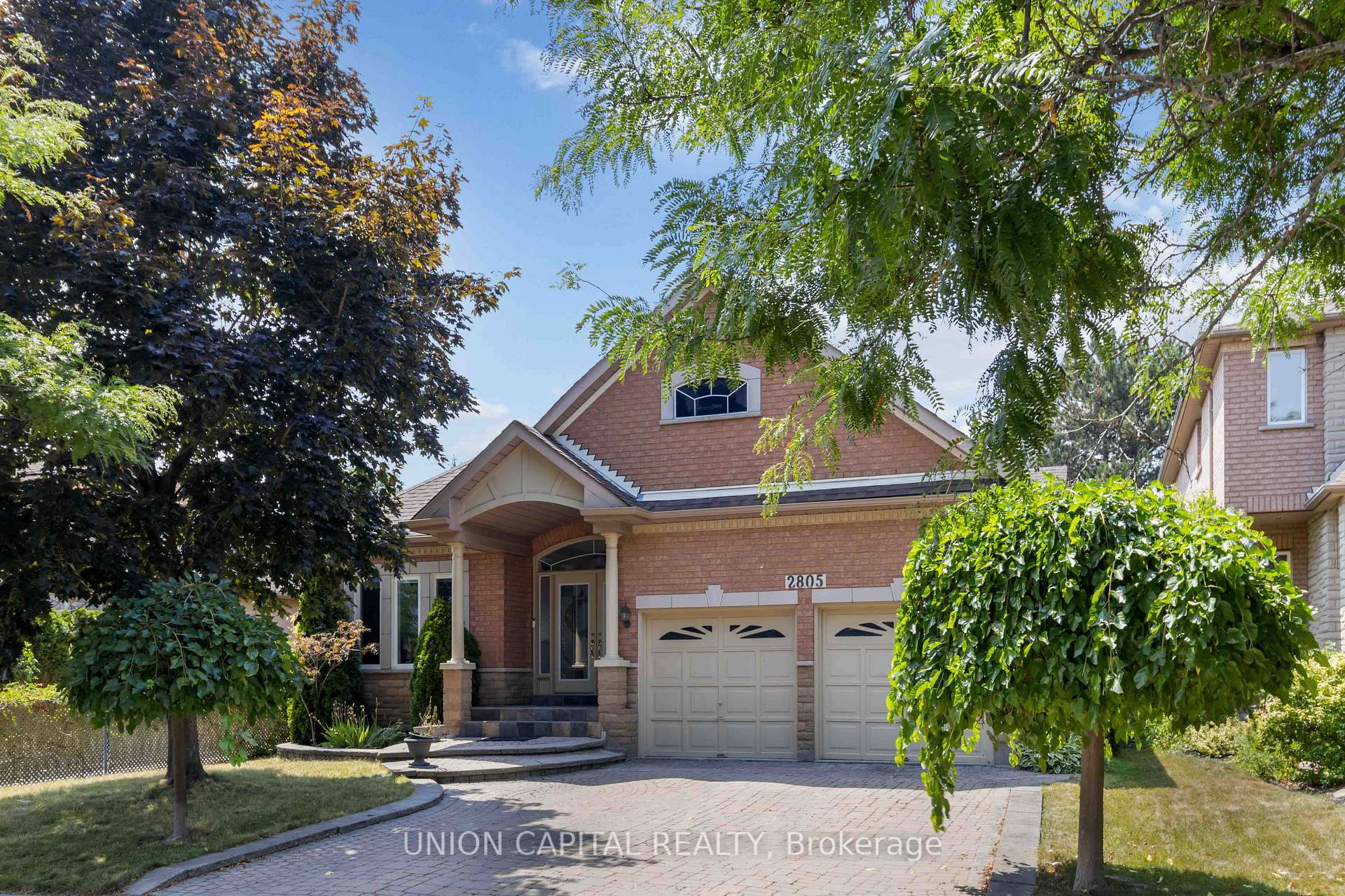 Front of 2805 Bushland Crescent