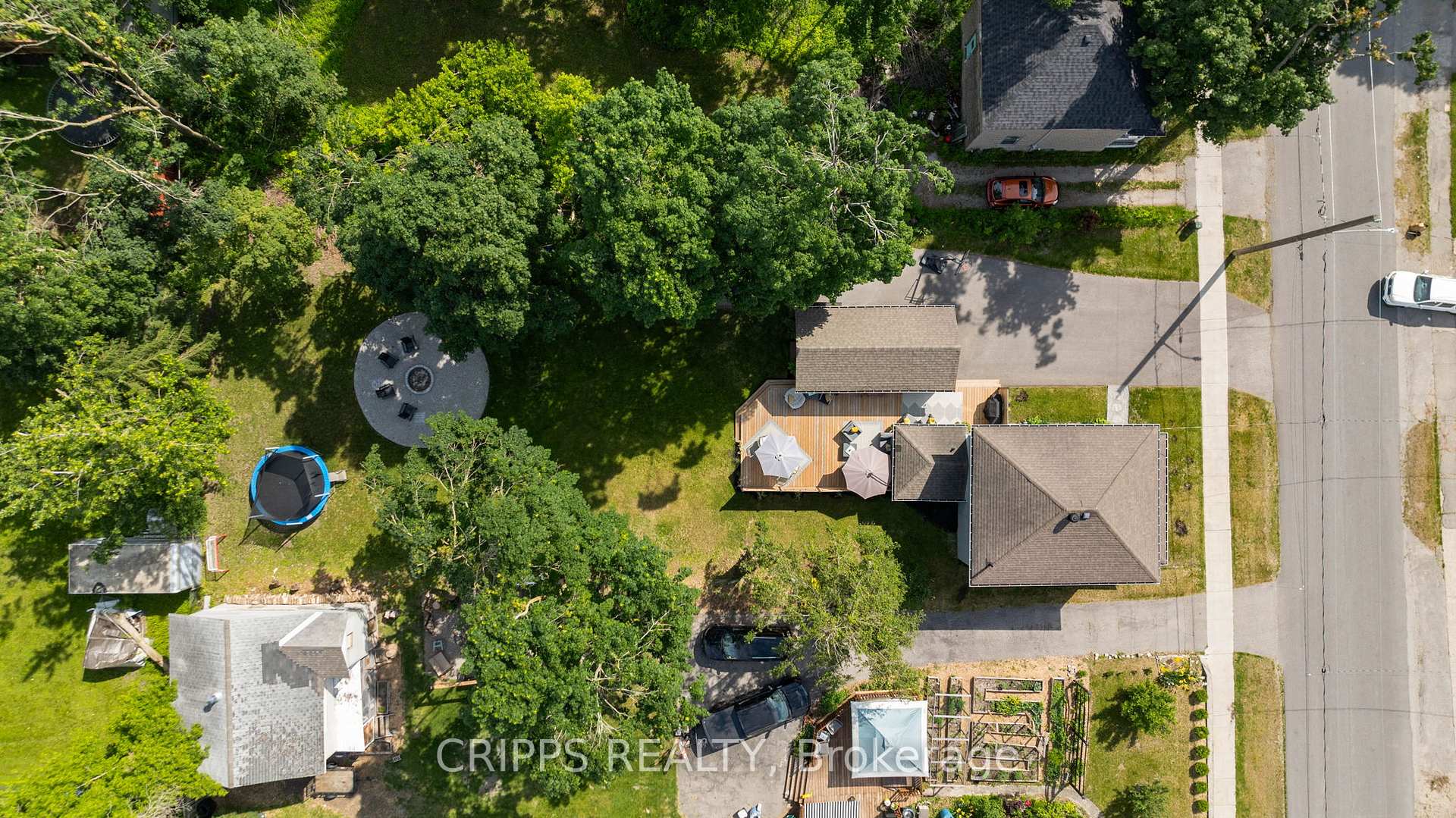 Photo 4 of 268 John Street N, Orillia — HOMEH