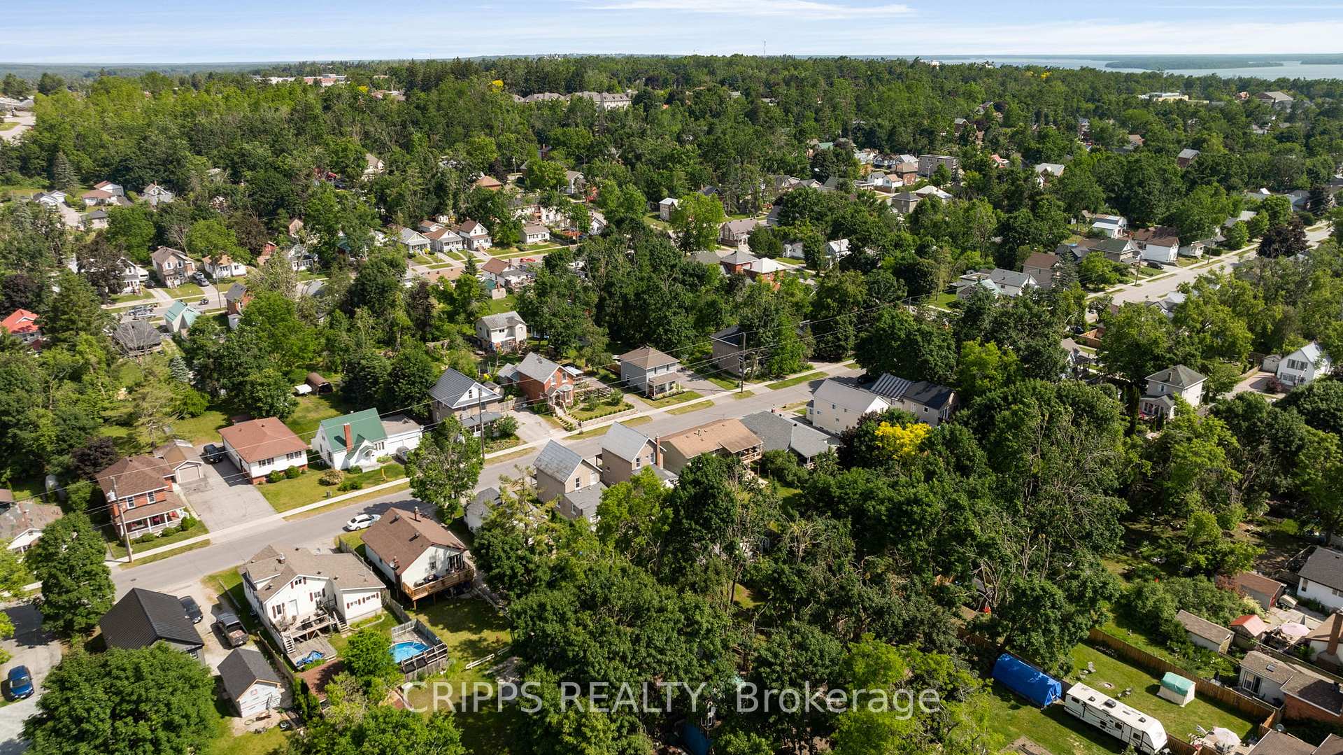 Photo 35 of 268 John Street N, Orillia — HOMEH