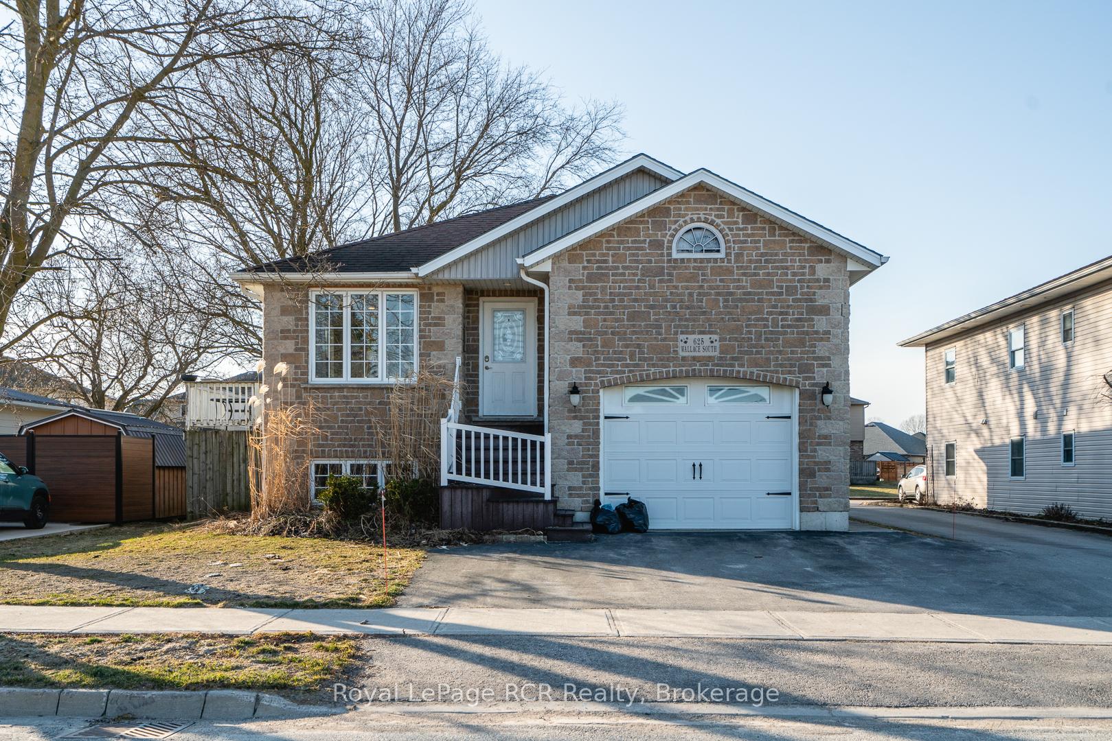 Photo 1 of 625 Wallace Avenue S, North Perth, Listowel — HOMEH