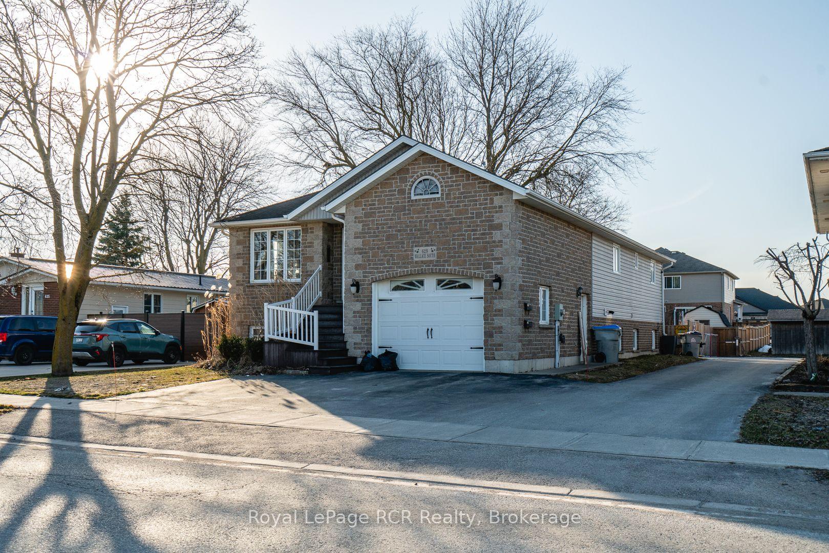 Photo 3 of 625 Wallace Avenue S, North Perth, Listowel — HOMEH