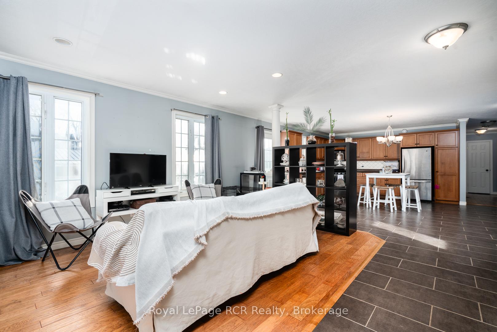 Photo 6 of 625 Wallace Avenue S, North Perth, Listowel — HOMEH