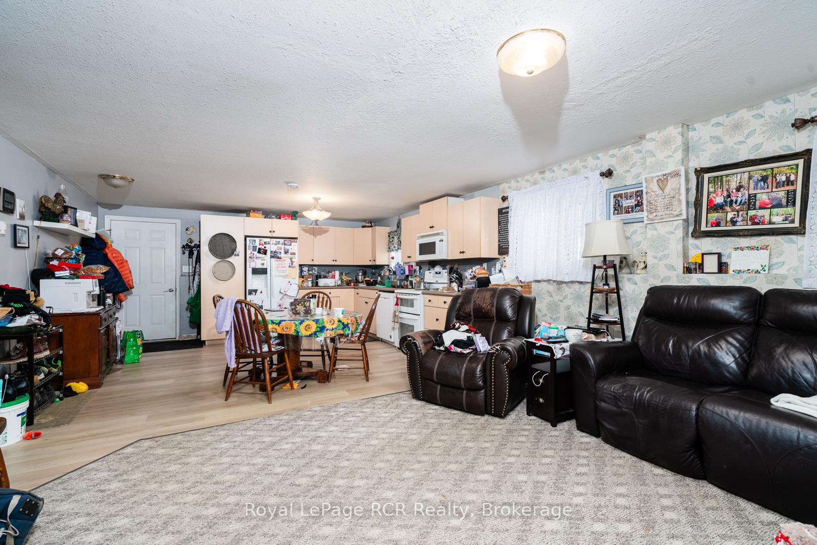 Photo 18 of 625 Wallace Avenue S, North Perth, Listowel — HOMEH