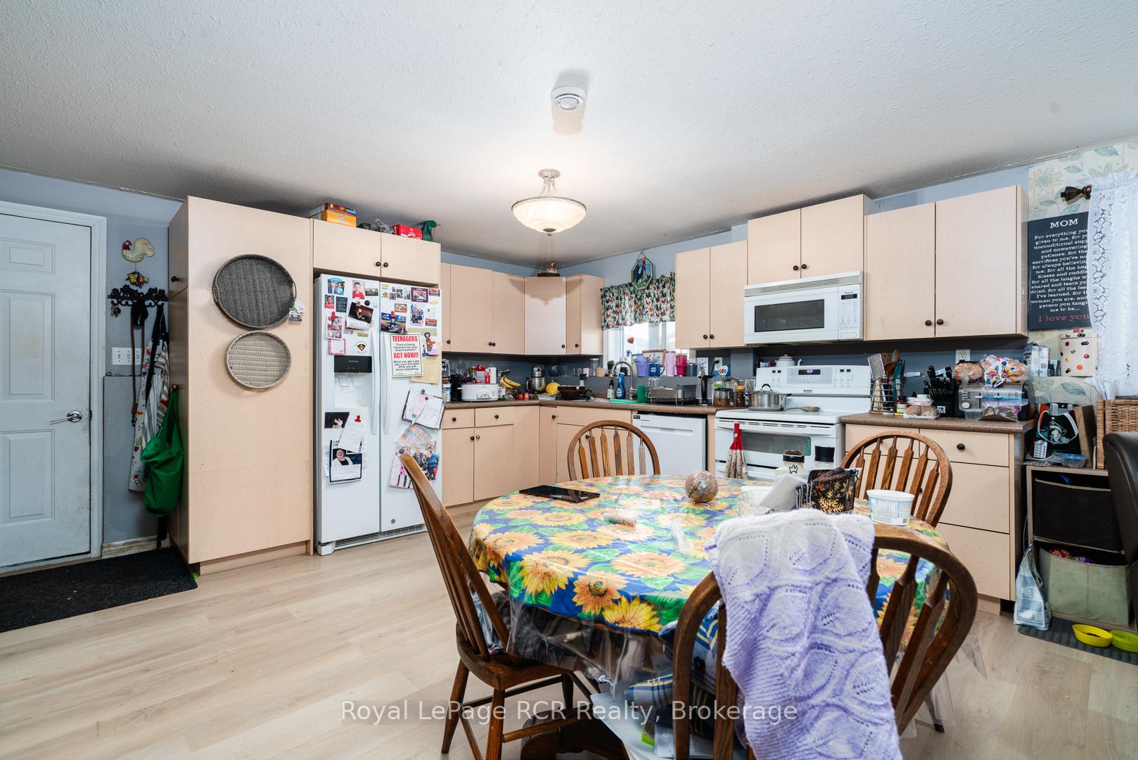 Photo 21 of 625 Wallace Avenue S, North Perth, Listowel — HOMEH