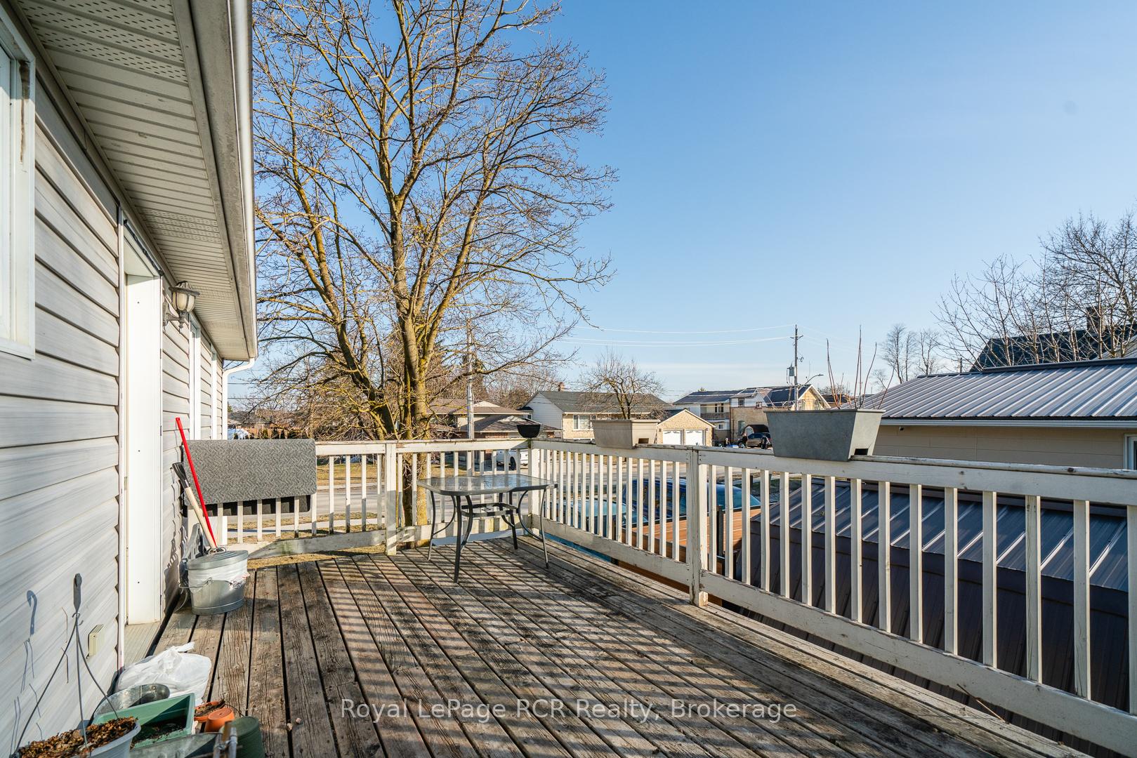 Photo 32 of 625 Wallace Avenue S, North Perth, Listowel — HOMEH