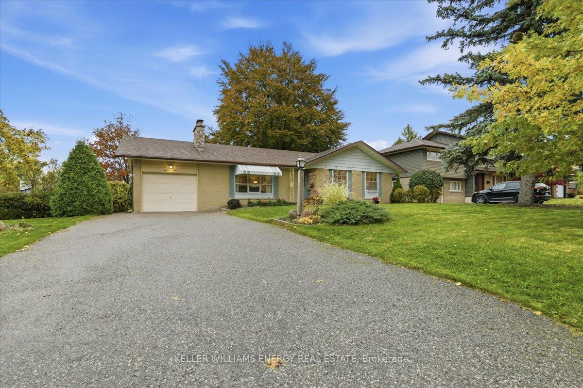 Photo 2 of 767 Jasmine Crescent, Oshawa, Centennial — HOMEH