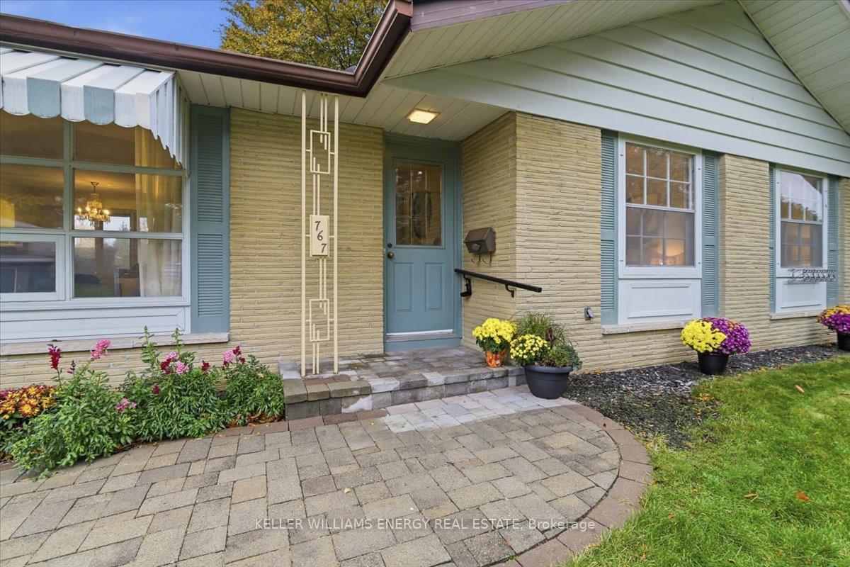Photo 3 of 767 Jasmine Crescent, Oshawa, Centennial — HOMEH