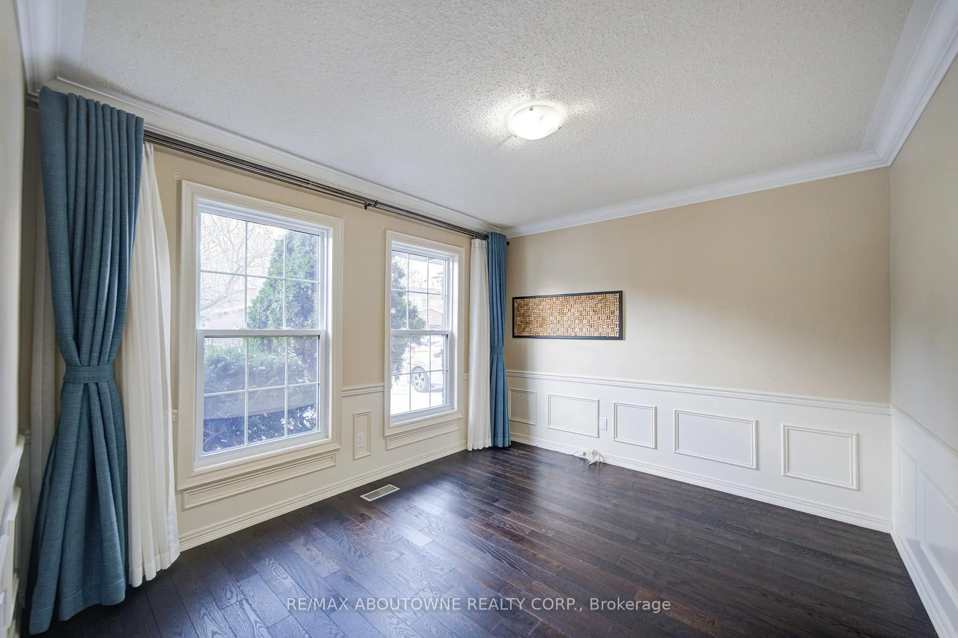 Photo 8 of 1251 Old Colony Road, Oakville, Glen Abbey — HOMEH