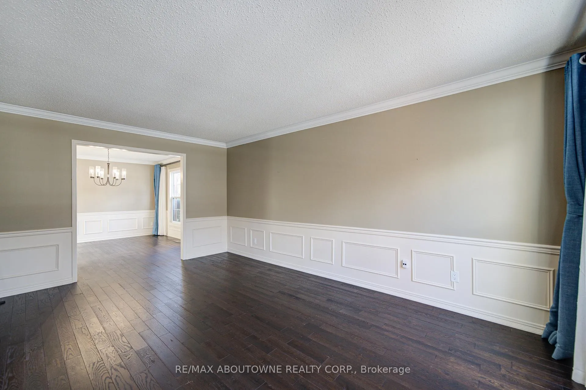 Photo 10 of 1251 Old Colony Road, Oakville, Glen Abbey — HOMEH