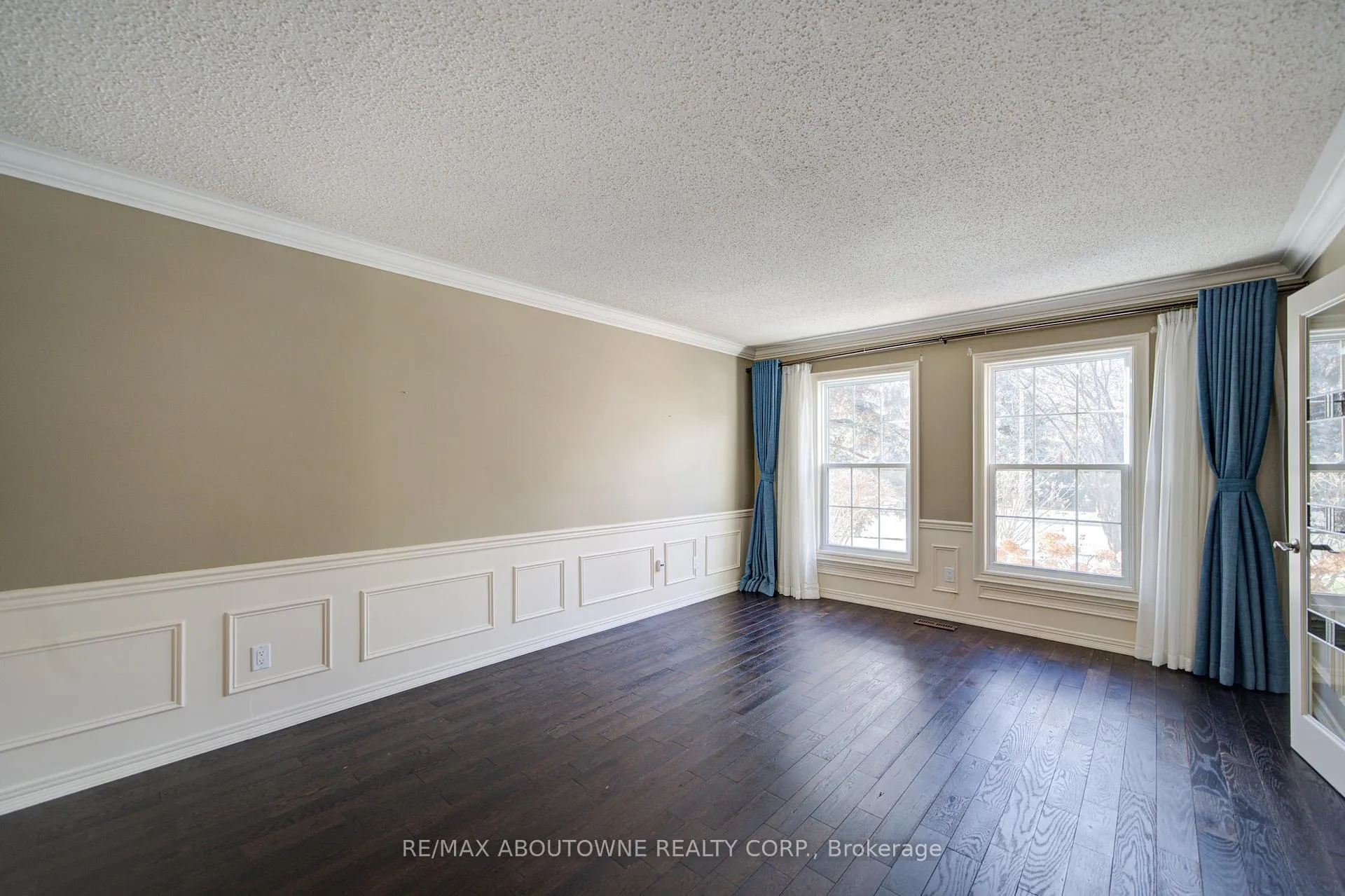 Photo 11 of 1251 Old Colony Road, Oakville, Glen Abbey — HOMEH