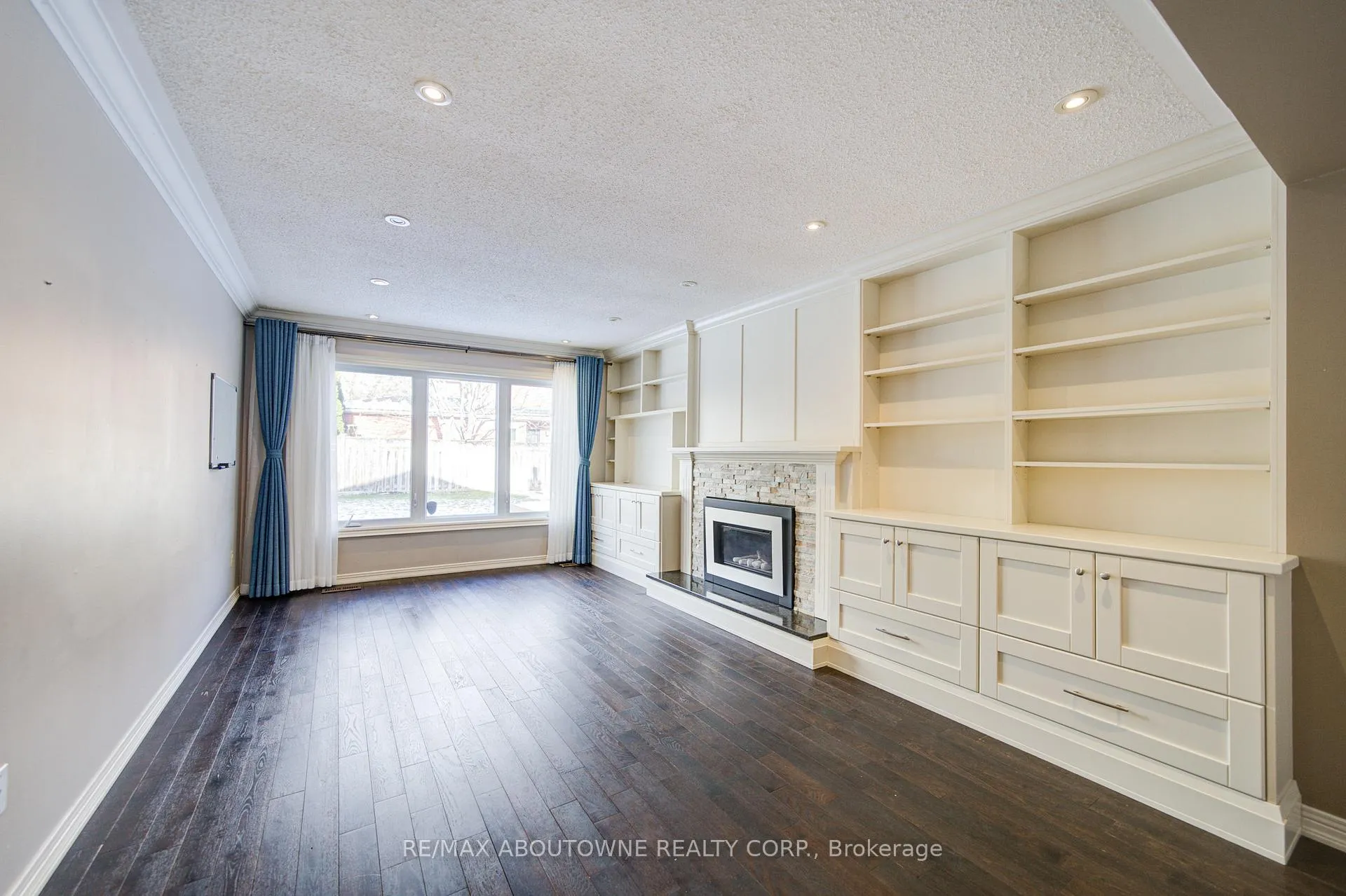 Photo 20 of 1251 Old Colony Road, Oakville, Glen Abbey — HOMEH