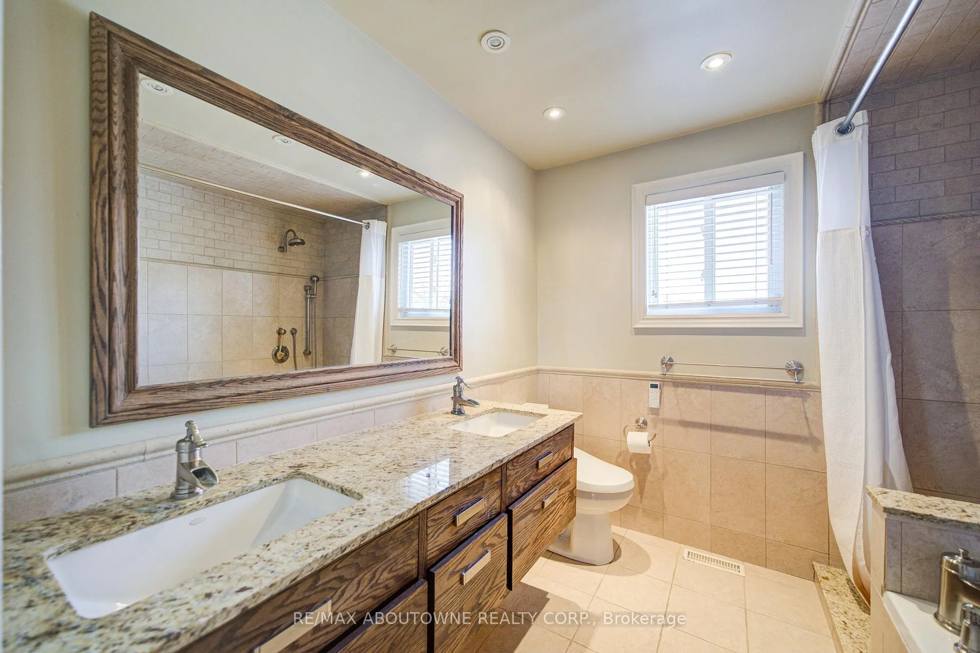 Photo 27 of 1251 Old Colony Road, Oakville, Glen Abbey — HOMEH