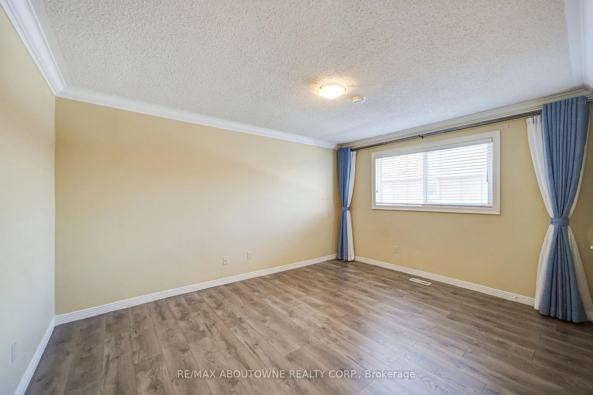 Photo 32 of 1251 Old Colony Road, Oakville, Glen Abbey — HOMEH