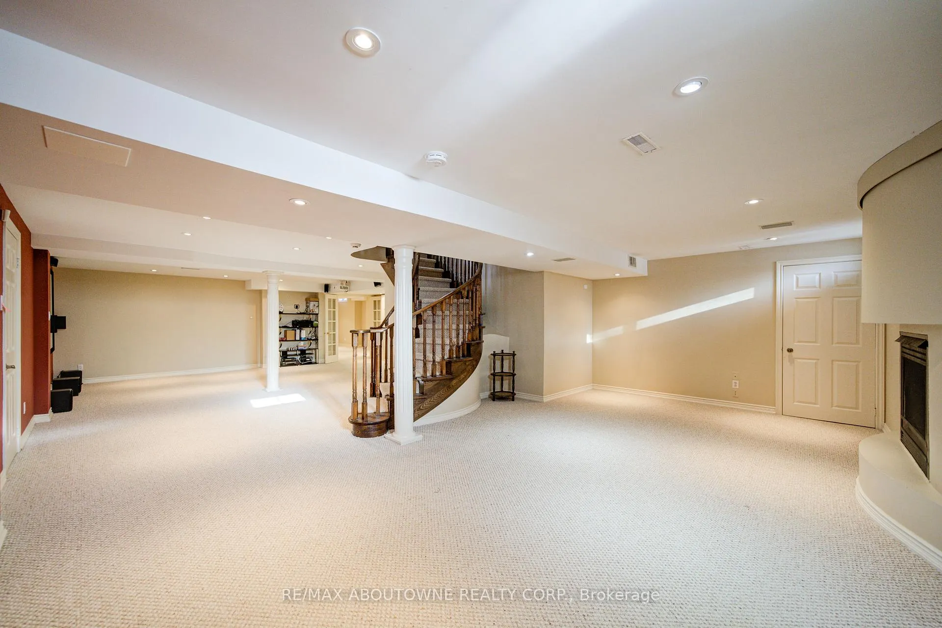 Photo 42 of 1251 Old Colony Road, Oakville, Glen Abbey — HOMEH