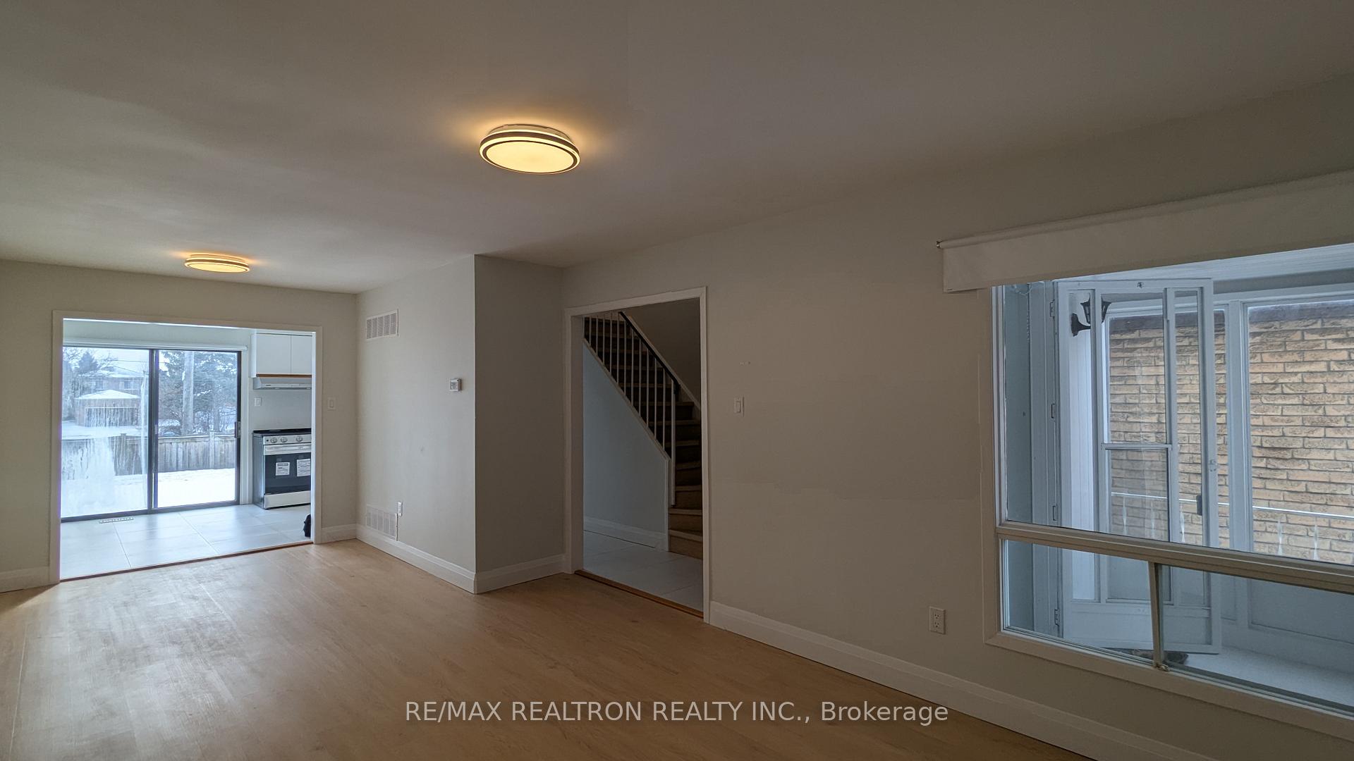 Photo 4 of Unit Upper, 69 Bedale Crescent, Markham, Milliken Mills West — HOMEH