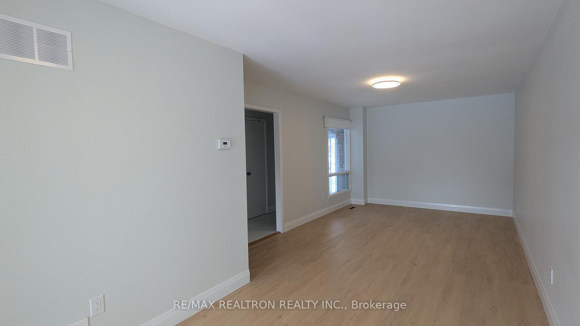 Photo 5 of Unit Upper, 69 Bedale Crescent, Markham, Milliken Mills West — HOMEH